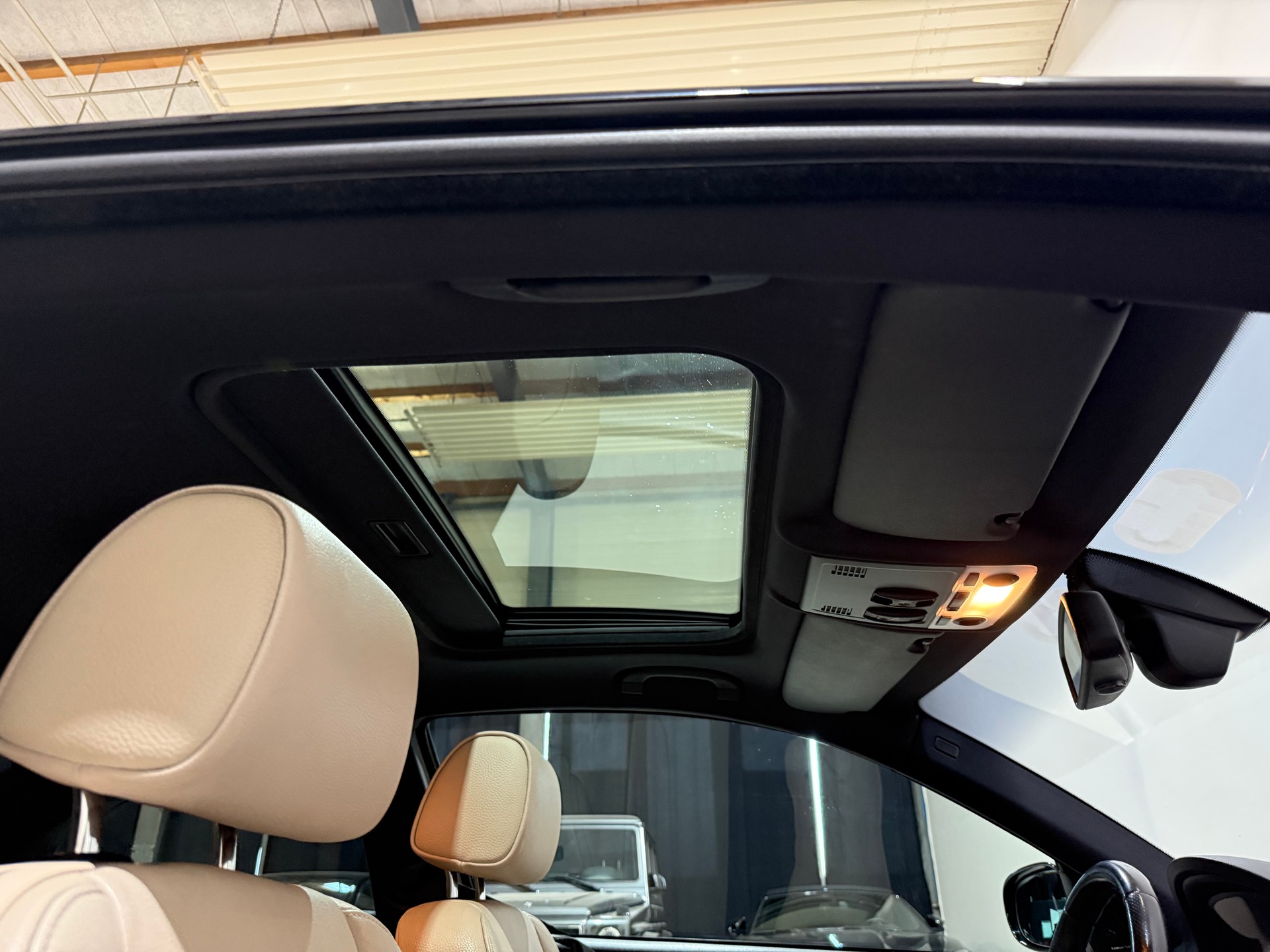 BMW 330d xDrive M Sport Coupé Steptronic-image-14