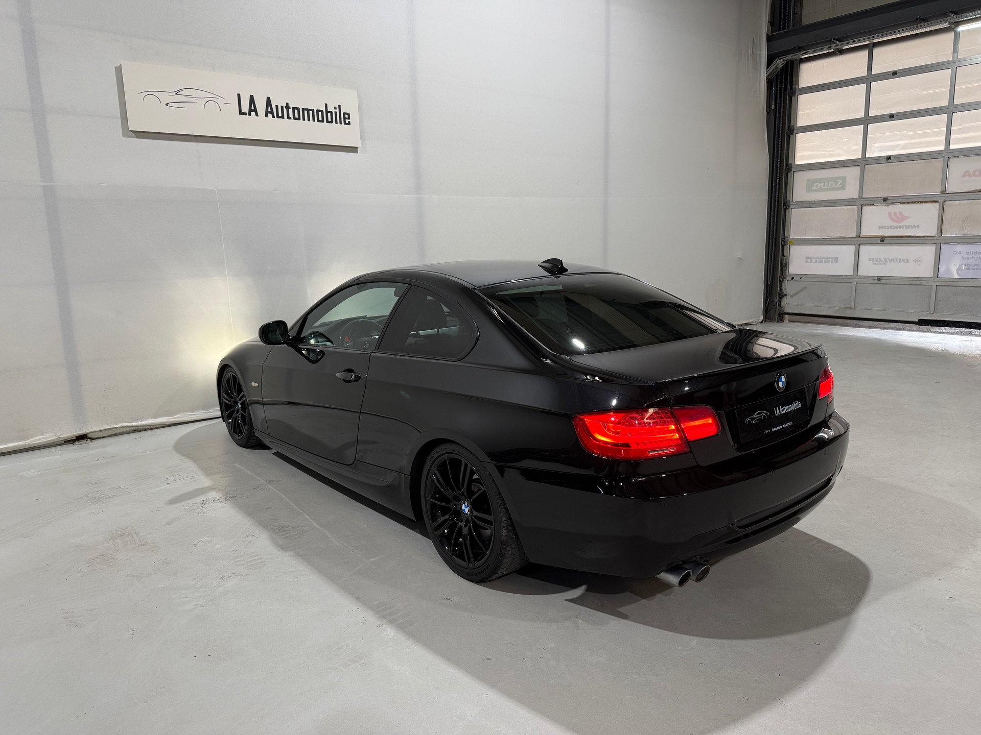 BMW 330d xDrive M Sport Coupé Steptronic-image-9