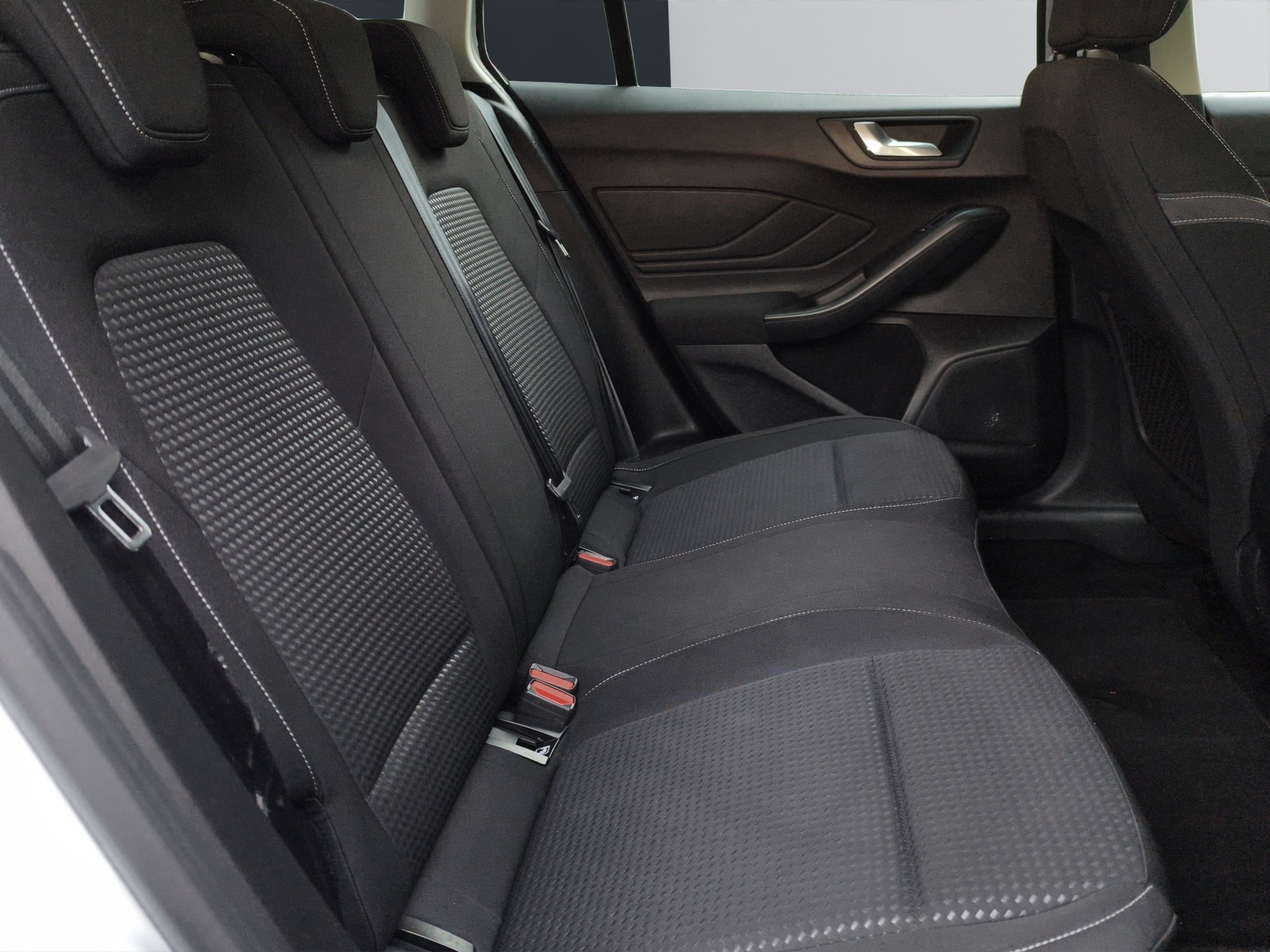FORD Focus 1.5 TDCi Trend Automatic-image-17