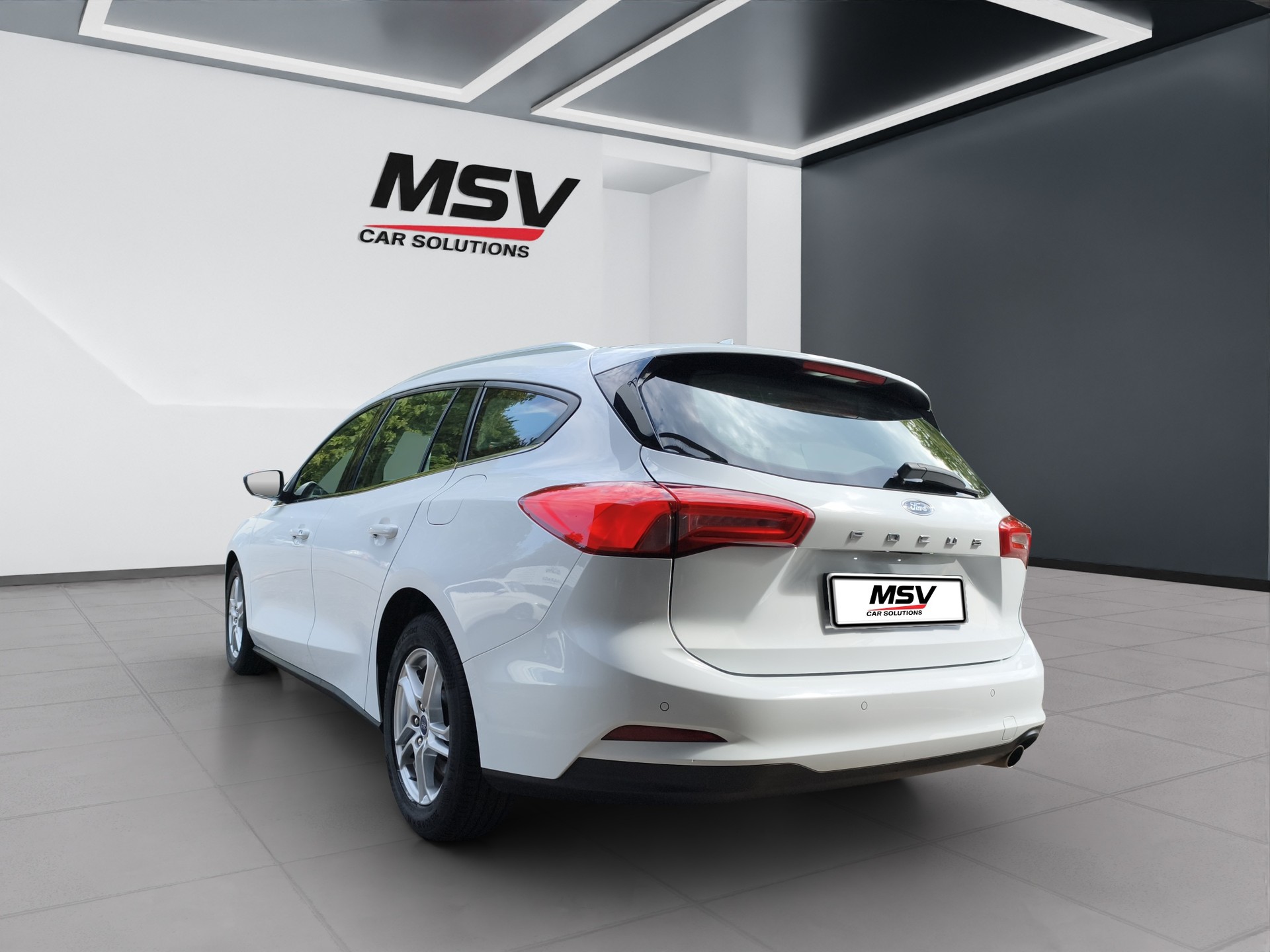 FORD Focus 1.5 TDCi Trend Automatic-image-2