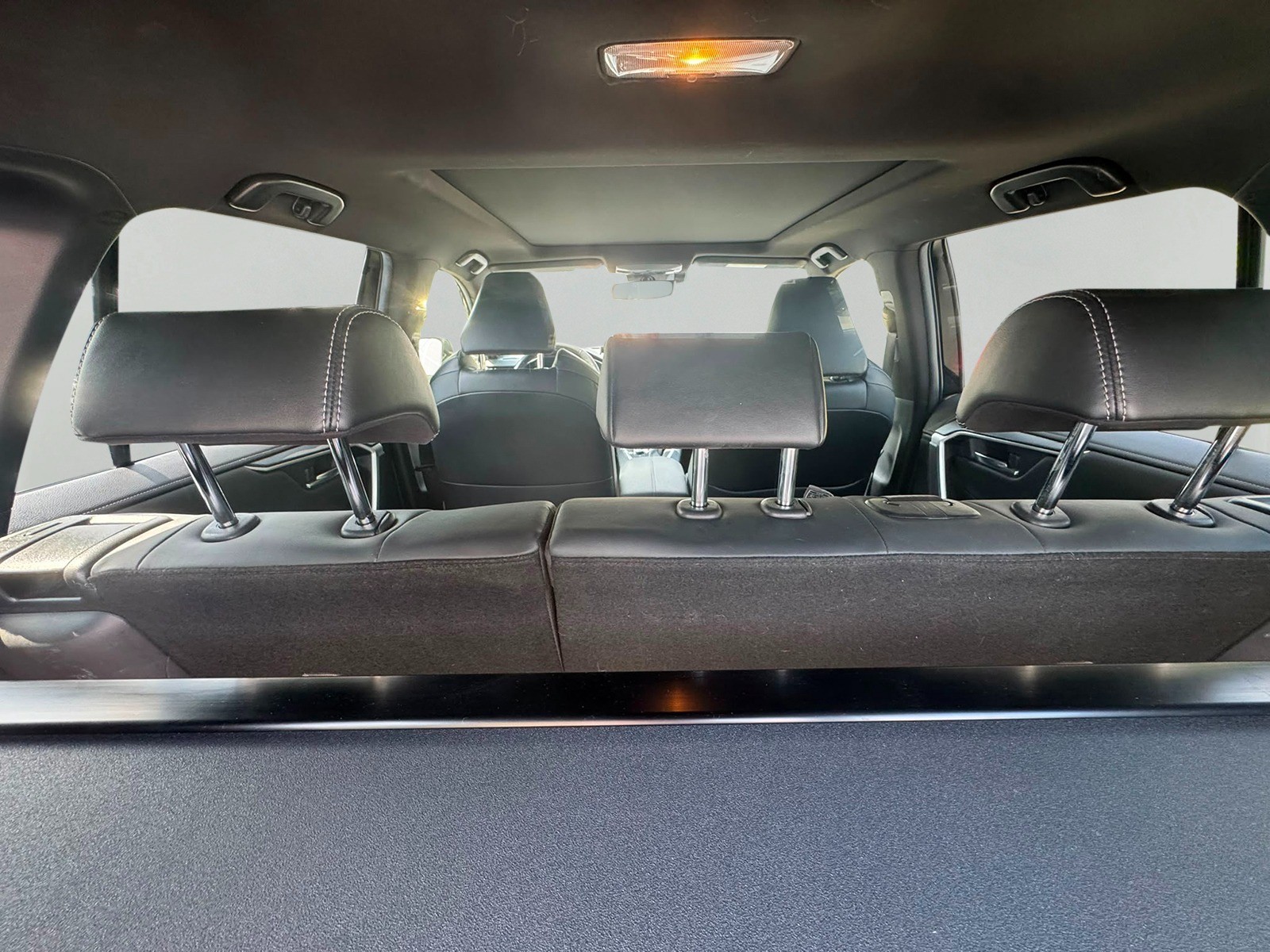 TOYOTA RAV-4 2.5 HSD Black Edition e-CVT 4WD-image-4