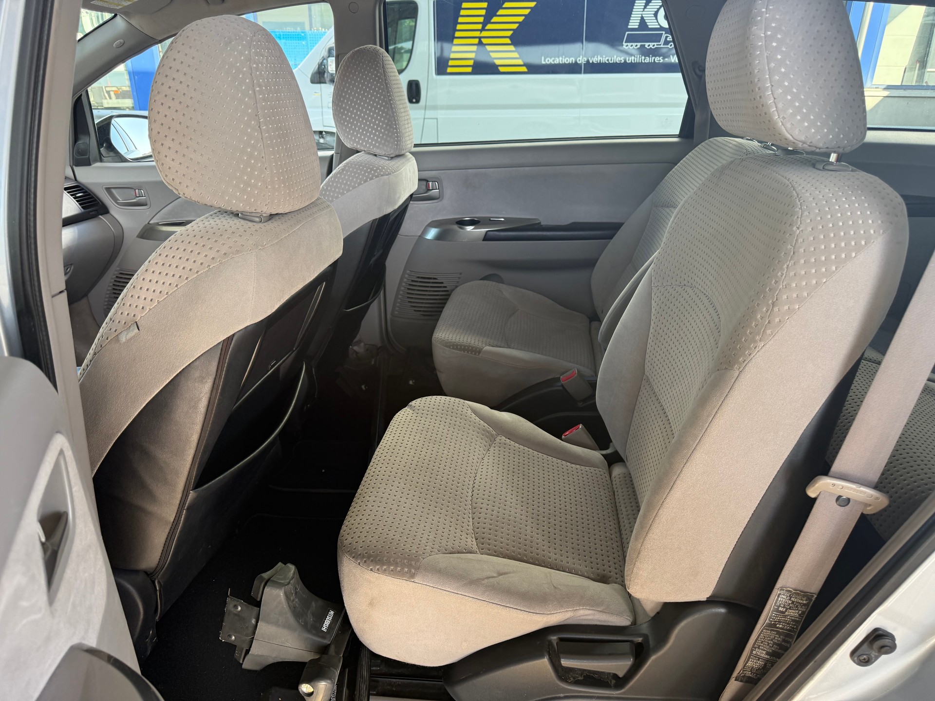 MITSUBISHI Grandis 2.4 16V Intense-image-6