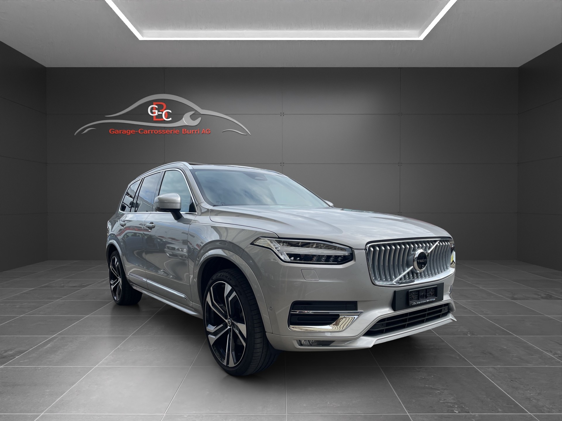 VOLVO XC90 B5 Diesel Mild Hybrid AWD Ultimate Bright Geartronic-image-2