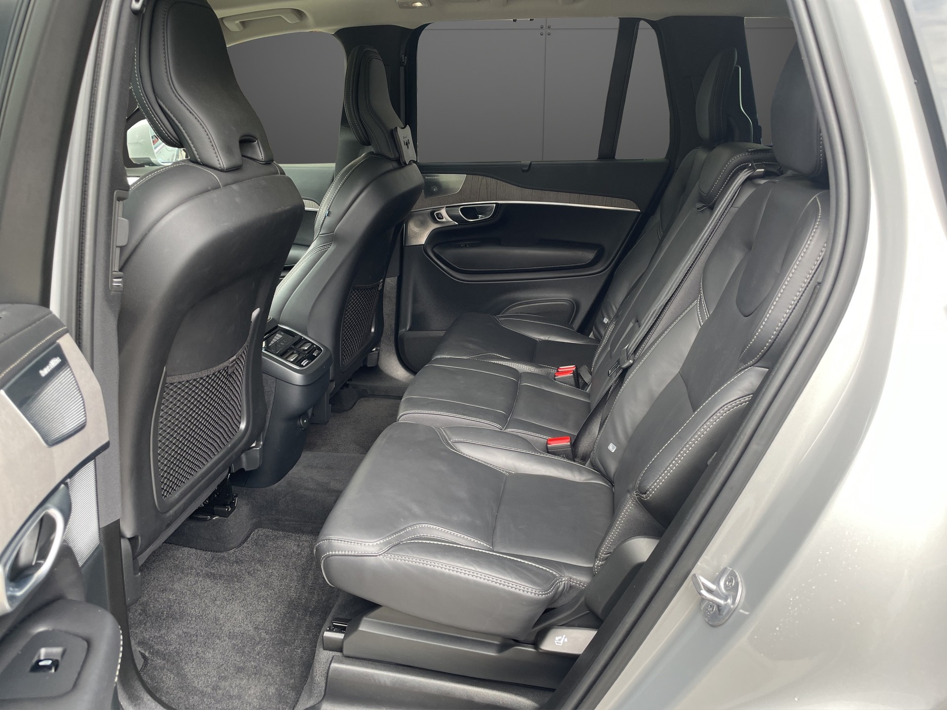 VOLVO XC90 B5 Diesel Mild Hybrid AWD Ultimate Bright Geartronic-image-7