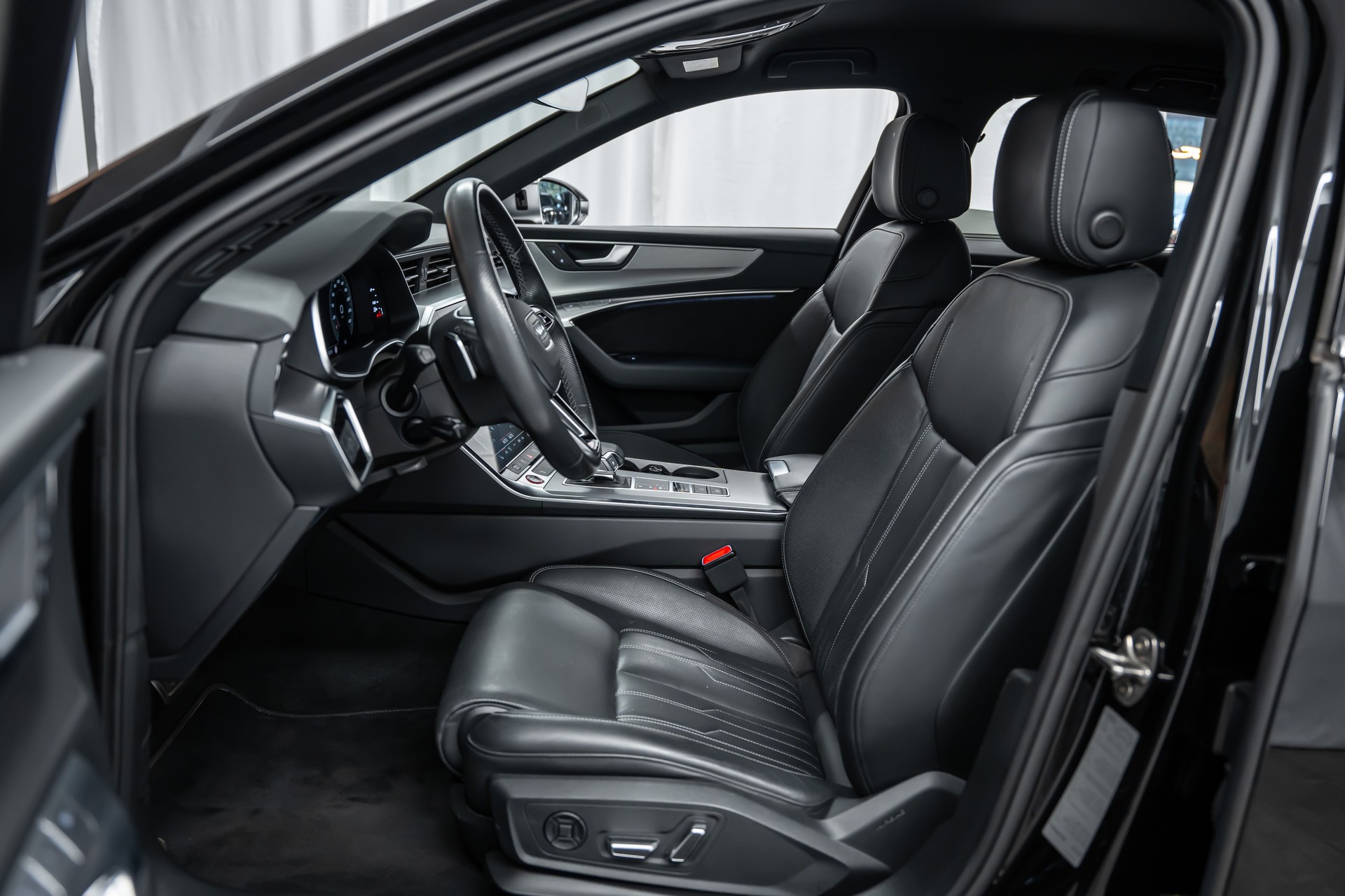 AUDI S6 Avant 3.0 TDI quattro tiptronic *Matrix*Luftfahrwerk*Head-Up*B&O*AHK*-image-12