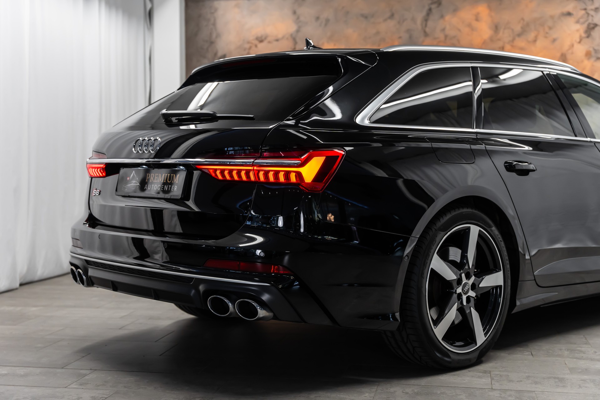 AUDI S6 Avant 3.0 TDI quattro tiptronic *Matrix*Luftfahrwerk*Head-Up*B&O*AHK*-image-7