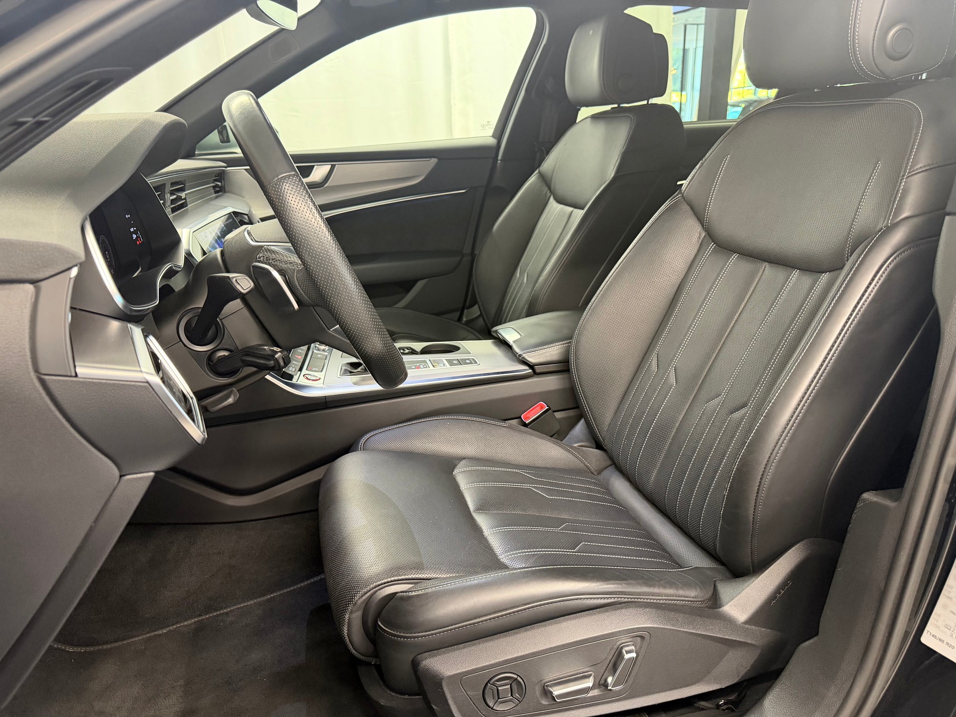 AUDI S6 Avant 3.0 TDI quattro tiptronic *Matrix*Head-Up*B&O Sound*AHK*-image-11