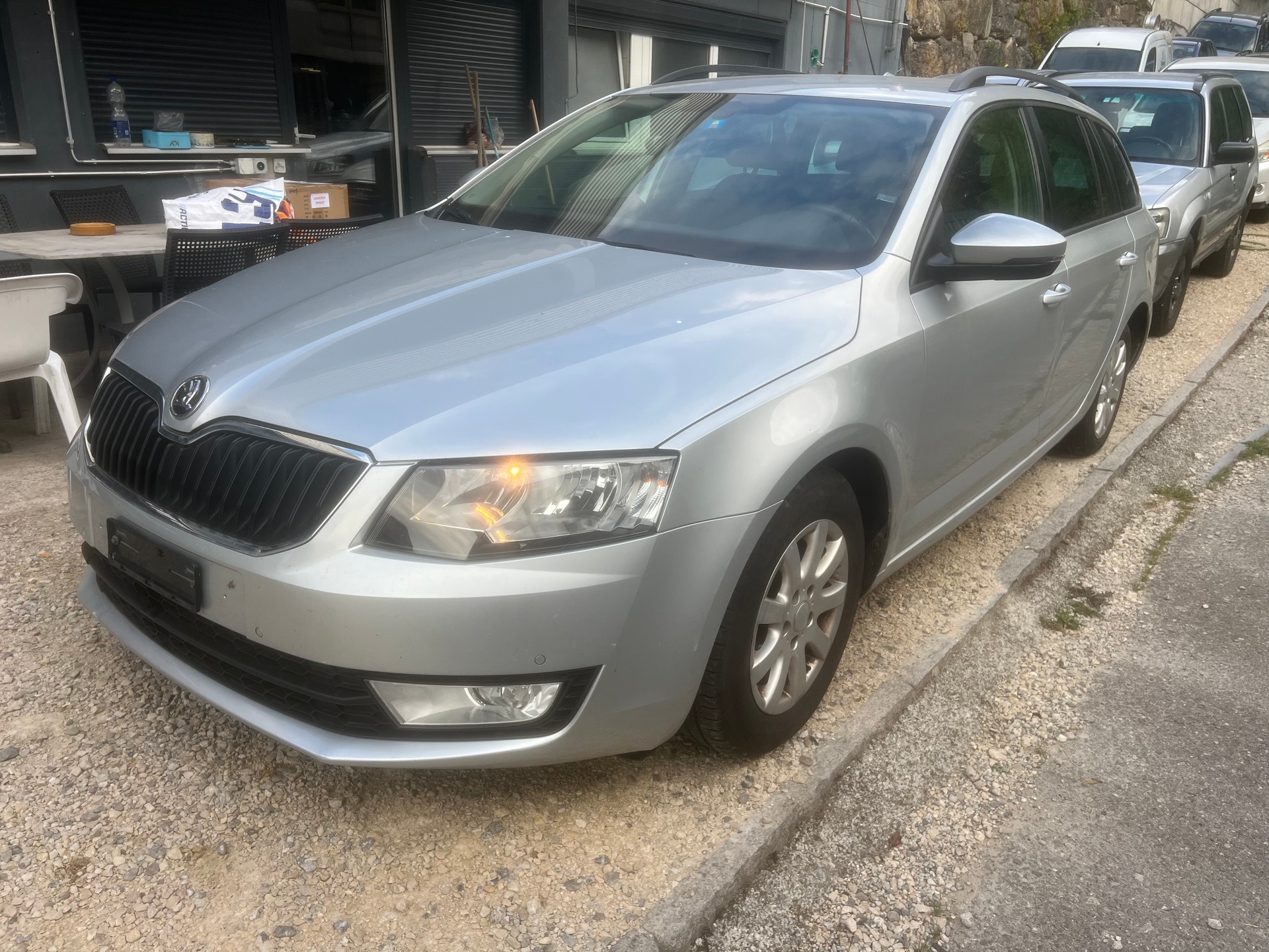 SKODA Octavia Combi 1.6 TDI Style DSG-image-3