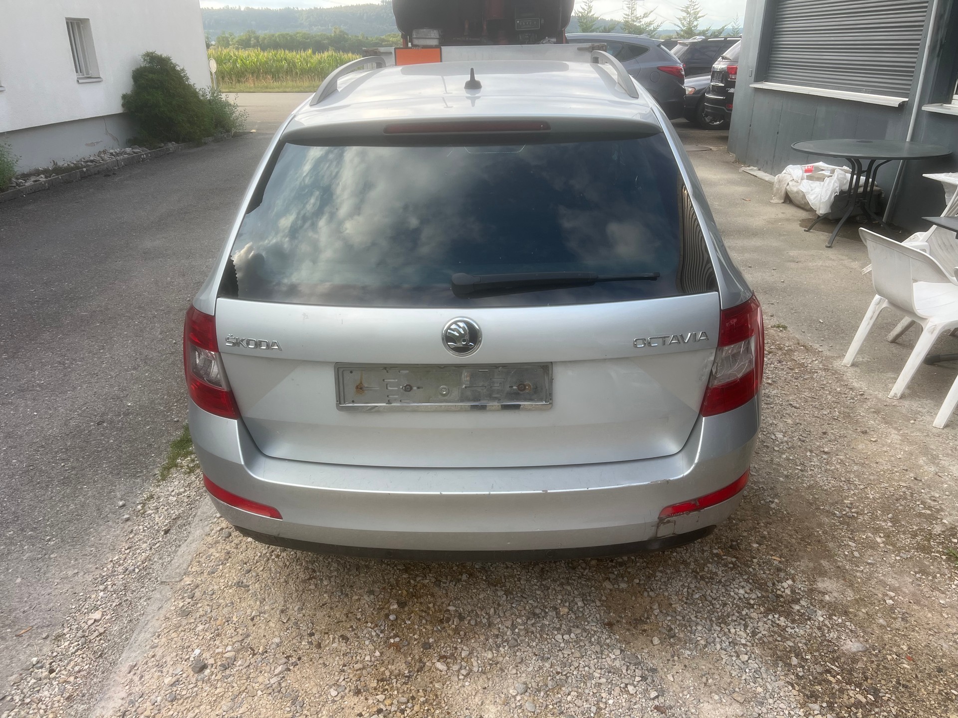 SKODA Octavia Combi 1.6 TDI Style DSG-image-10