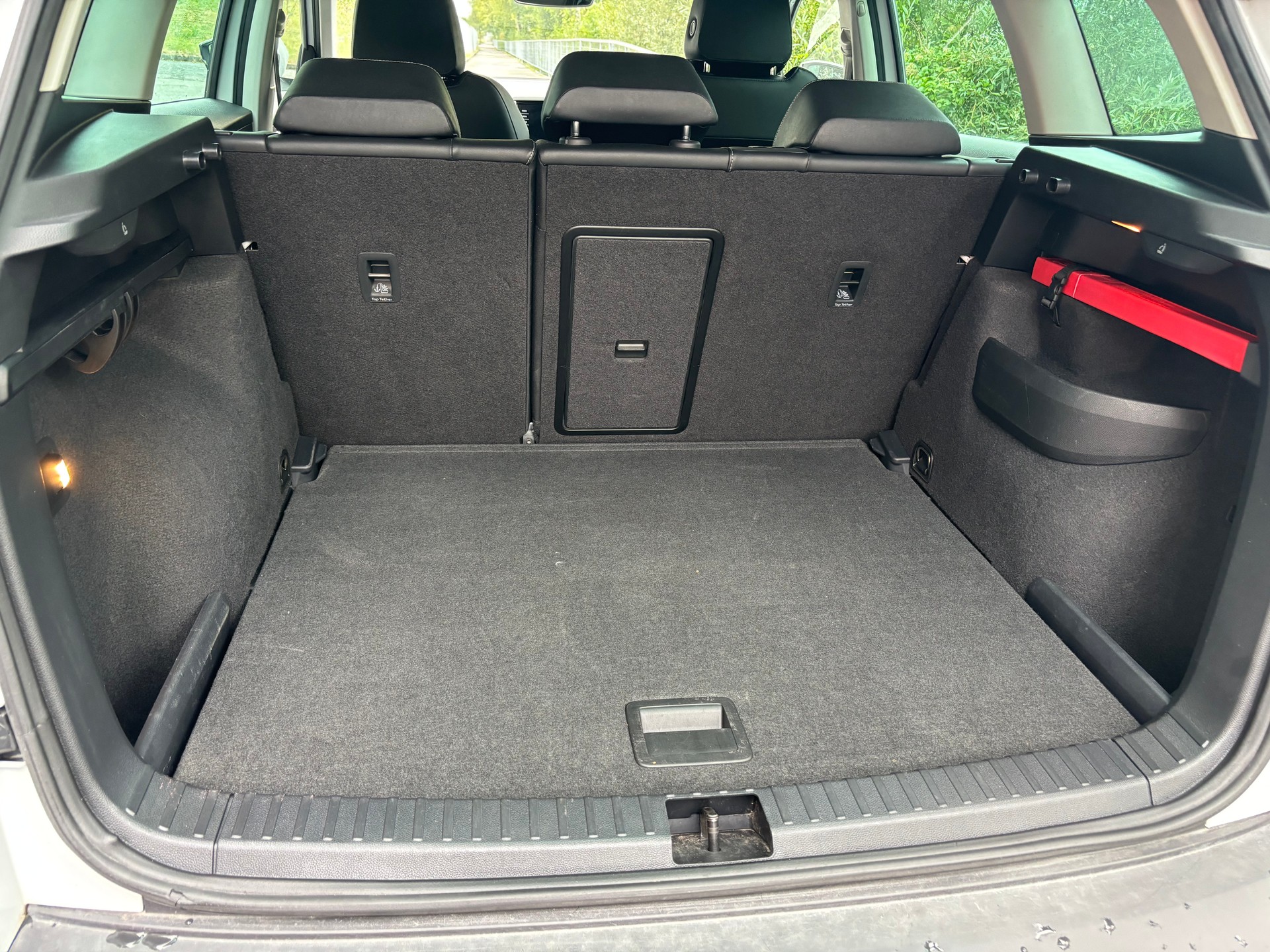 SKODA Karoq 2.0 TDI CR Style 4x4 DSG-image-9