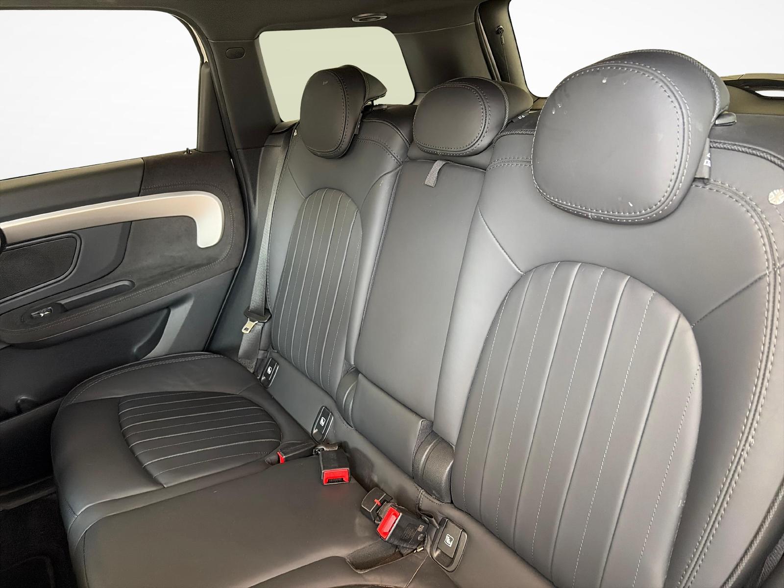 MINI Countryman Cooper SE ALL4 F60-image-12