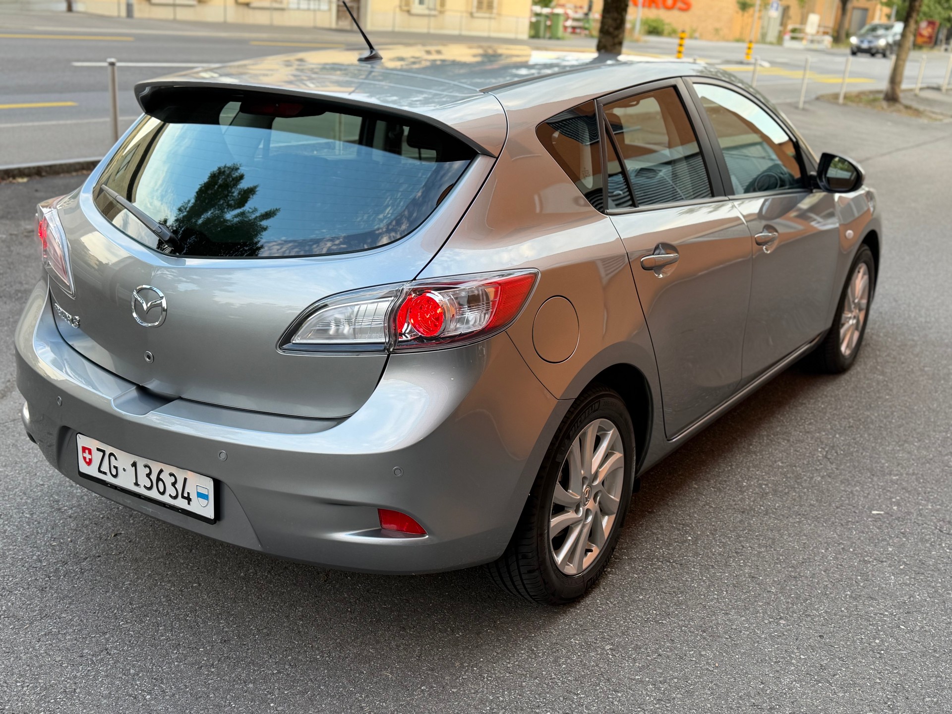 MAZDA 1.6 Exclusive-image-2