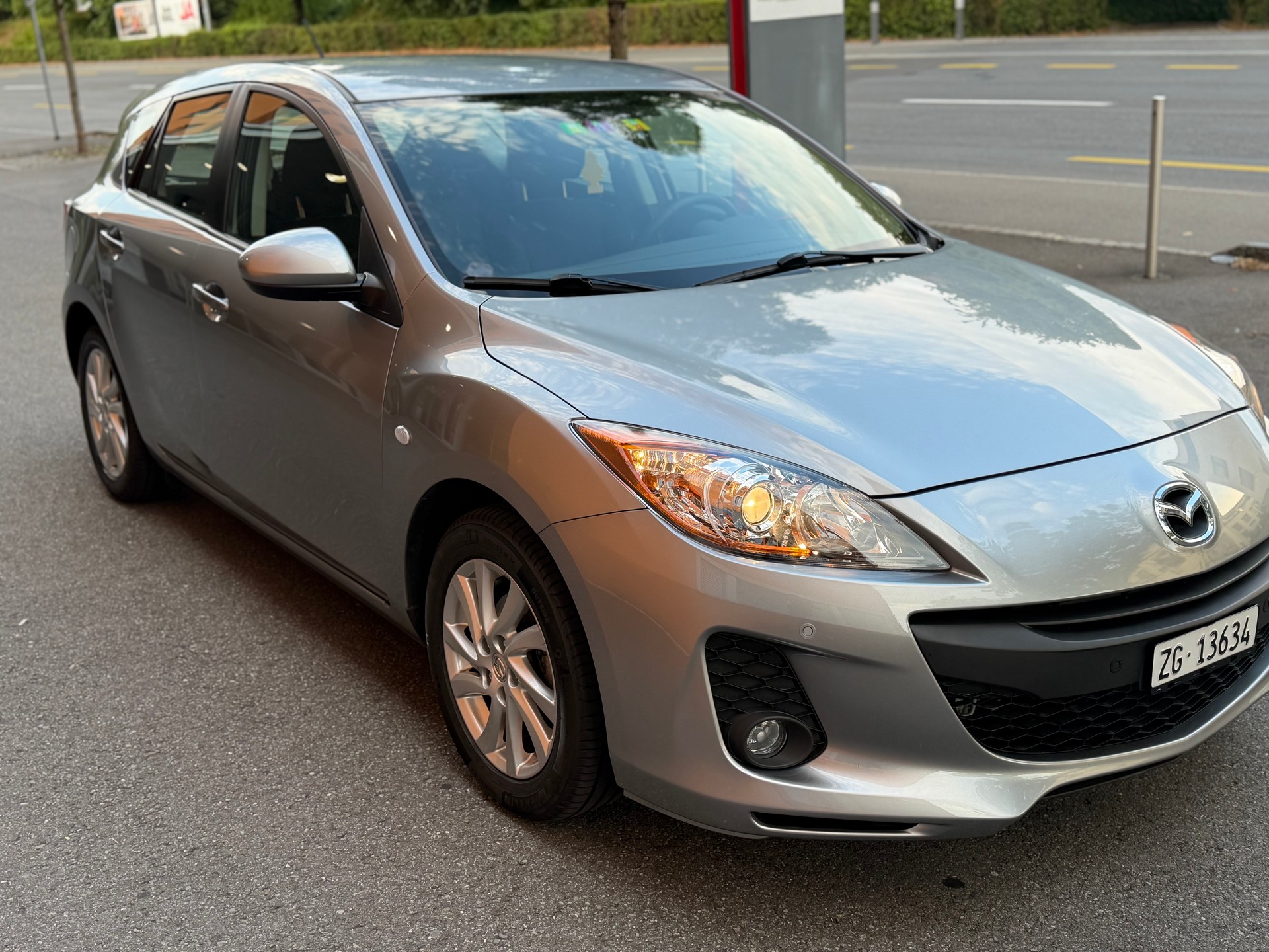 MAZDA 1.6 Exclusive-image-0