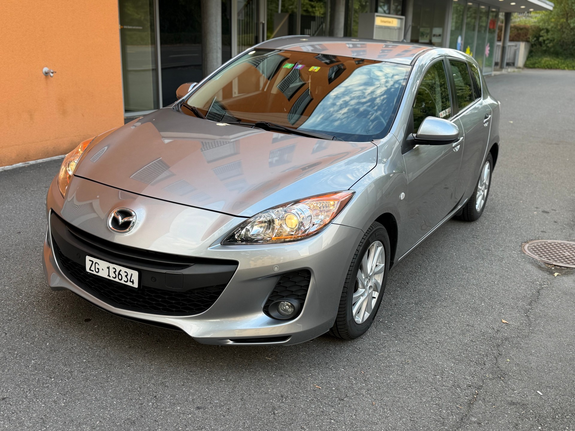 MAZDA 1.6 Exclusive-image-1