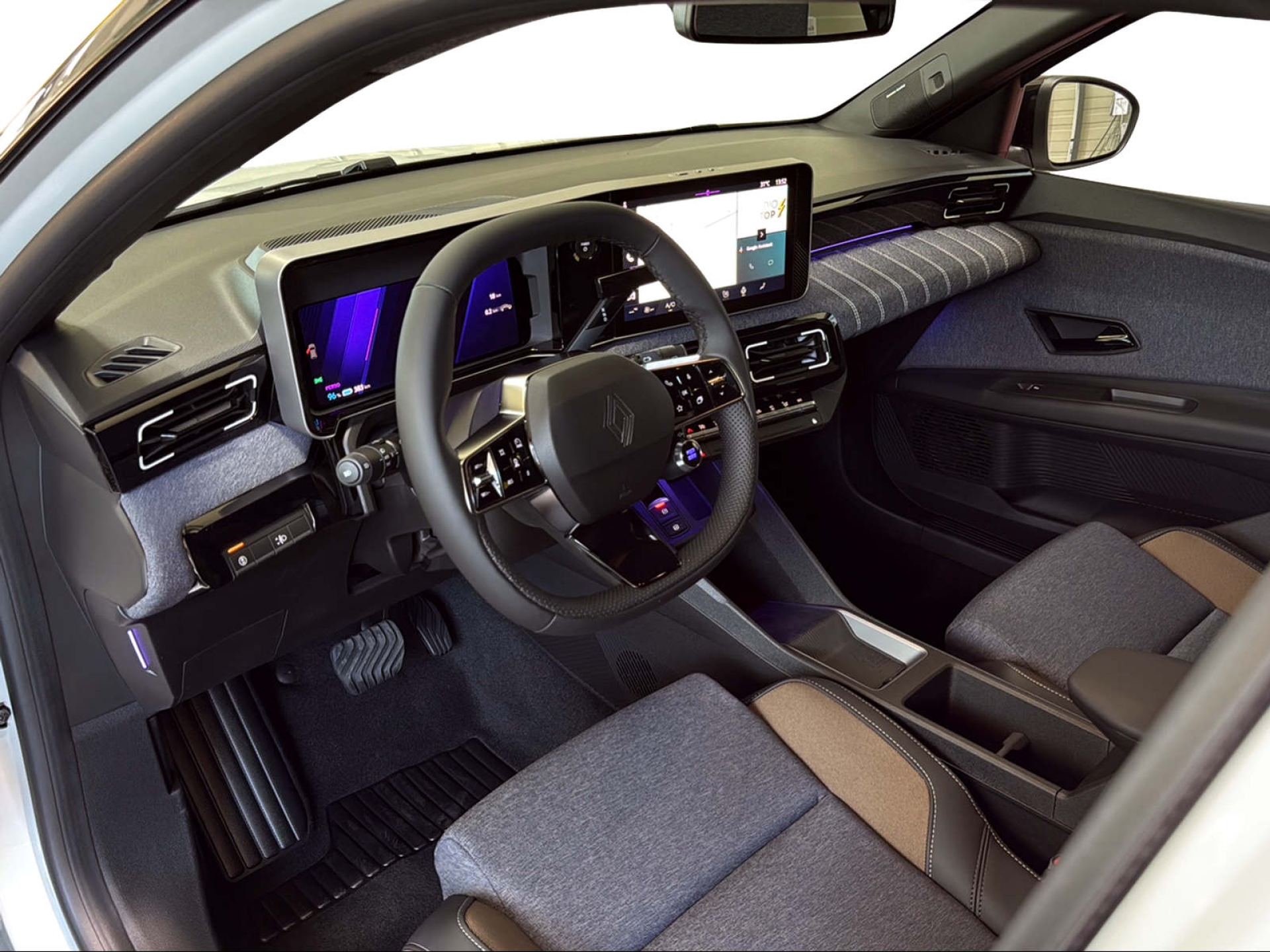 RENAULT R5 E-Tech Comfort Range techno-image-11