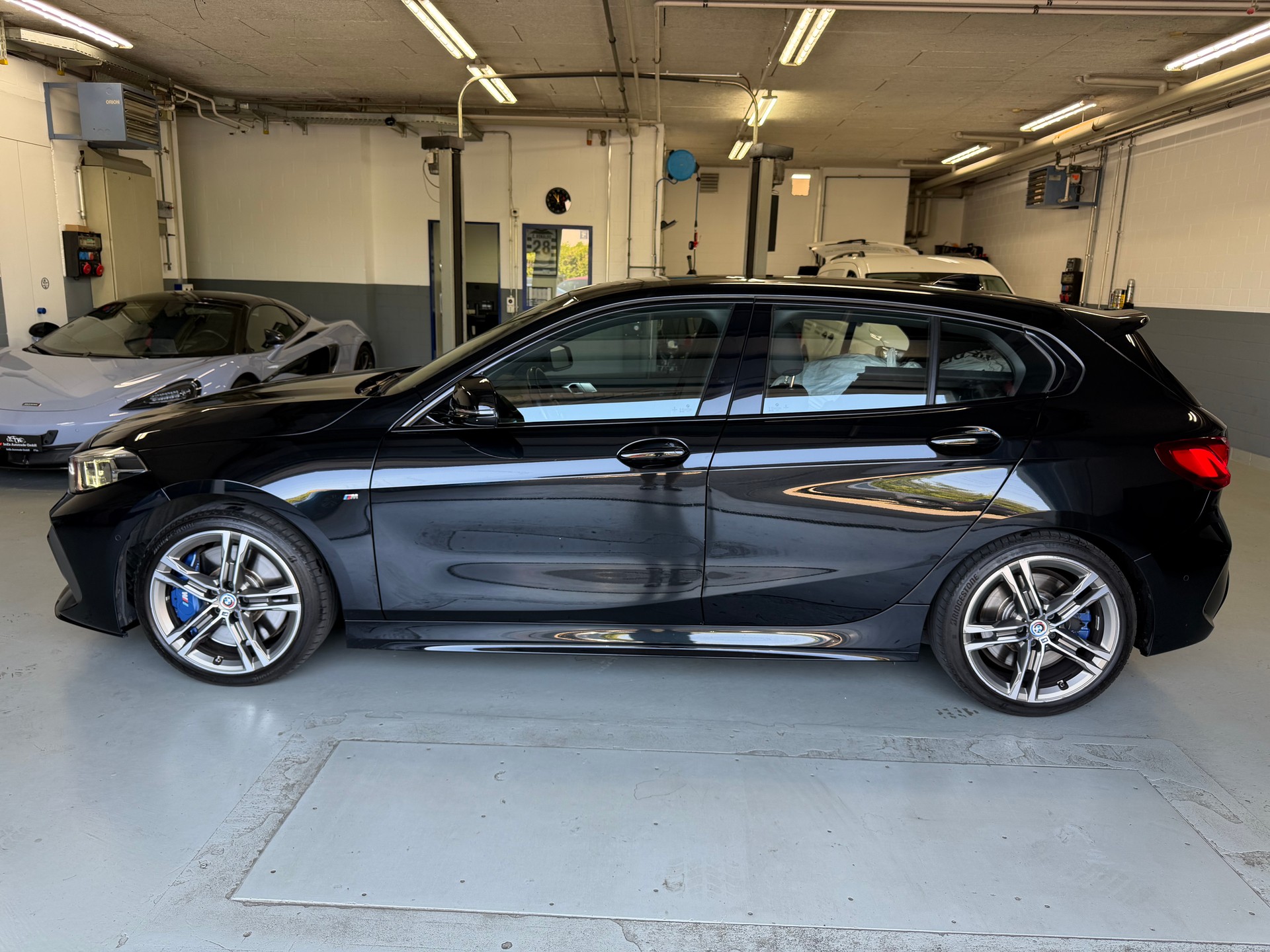 BMW M135i xDrive M Sport Pro Steptronic-image-0