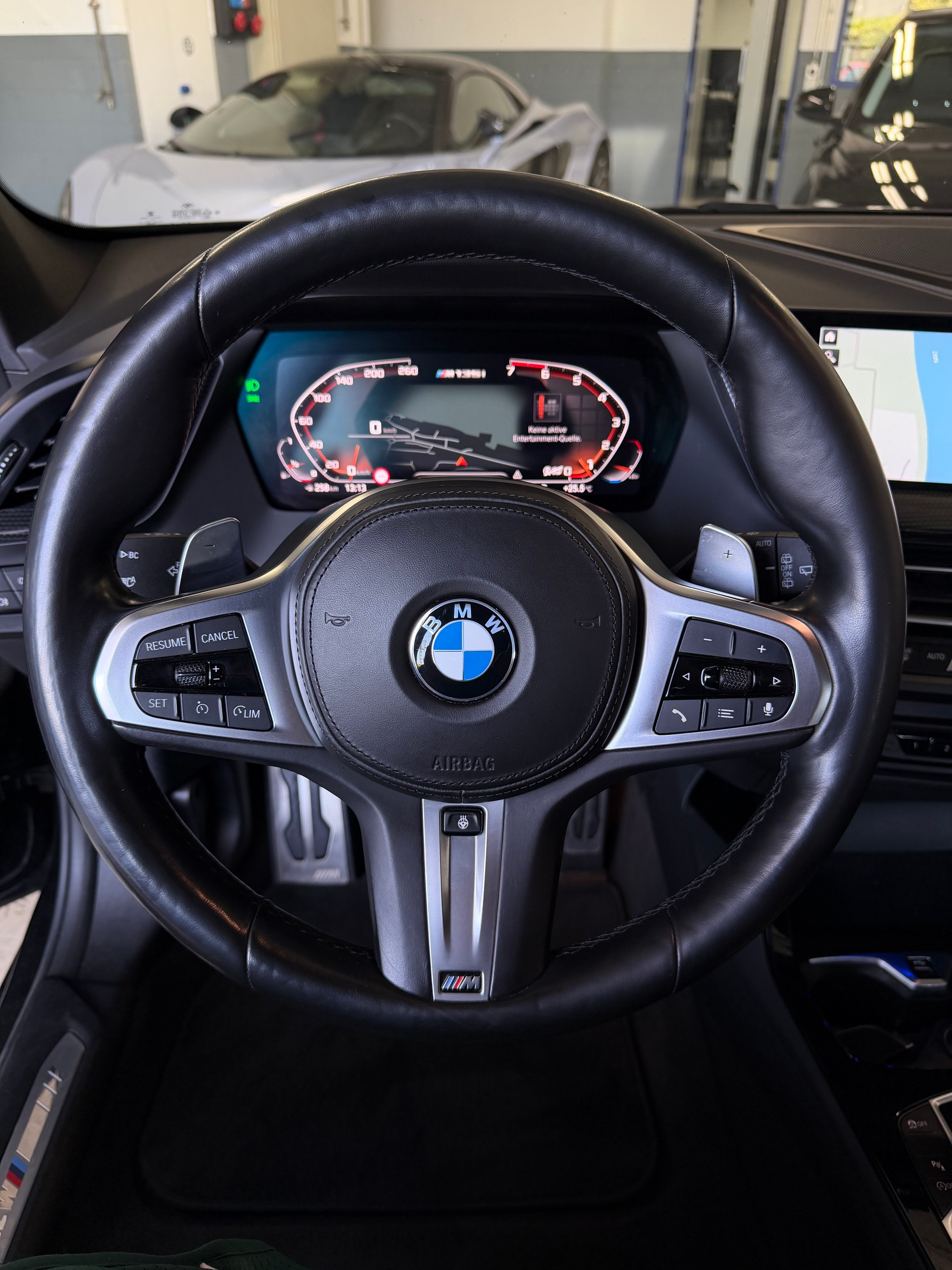 BMW M135i xDrive M Sport Pro Steptronic-image-9