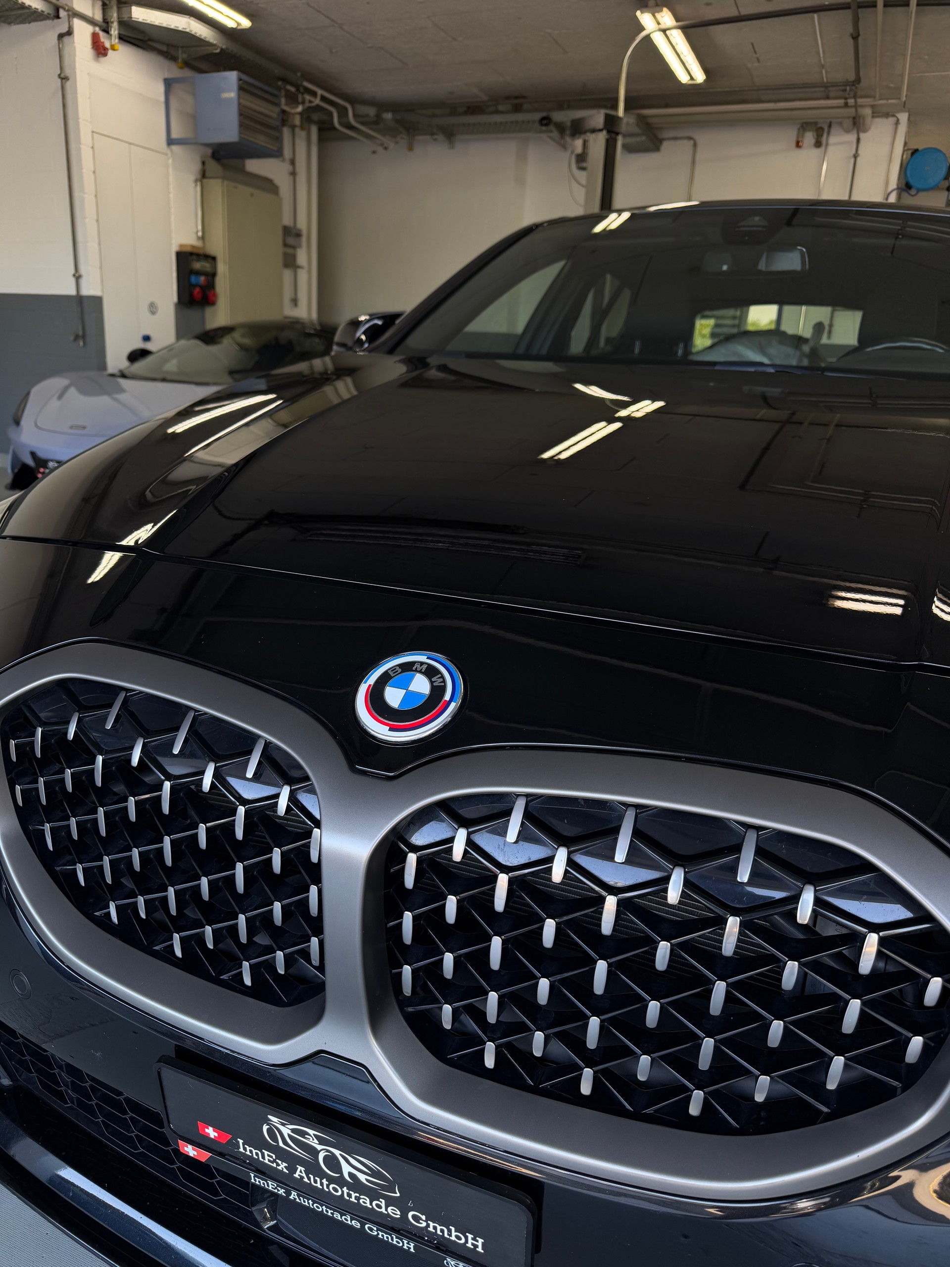 BMW M135i xDrive M Sport Pro Steptronic-image-7