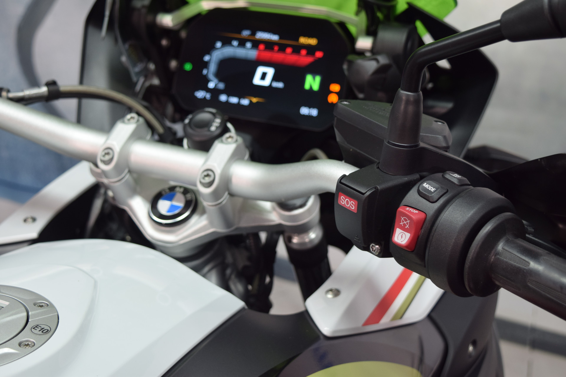 BMW R 1250 GS LUCKY STRIKE inkl. Seitenkoffer & Topcase-image-7