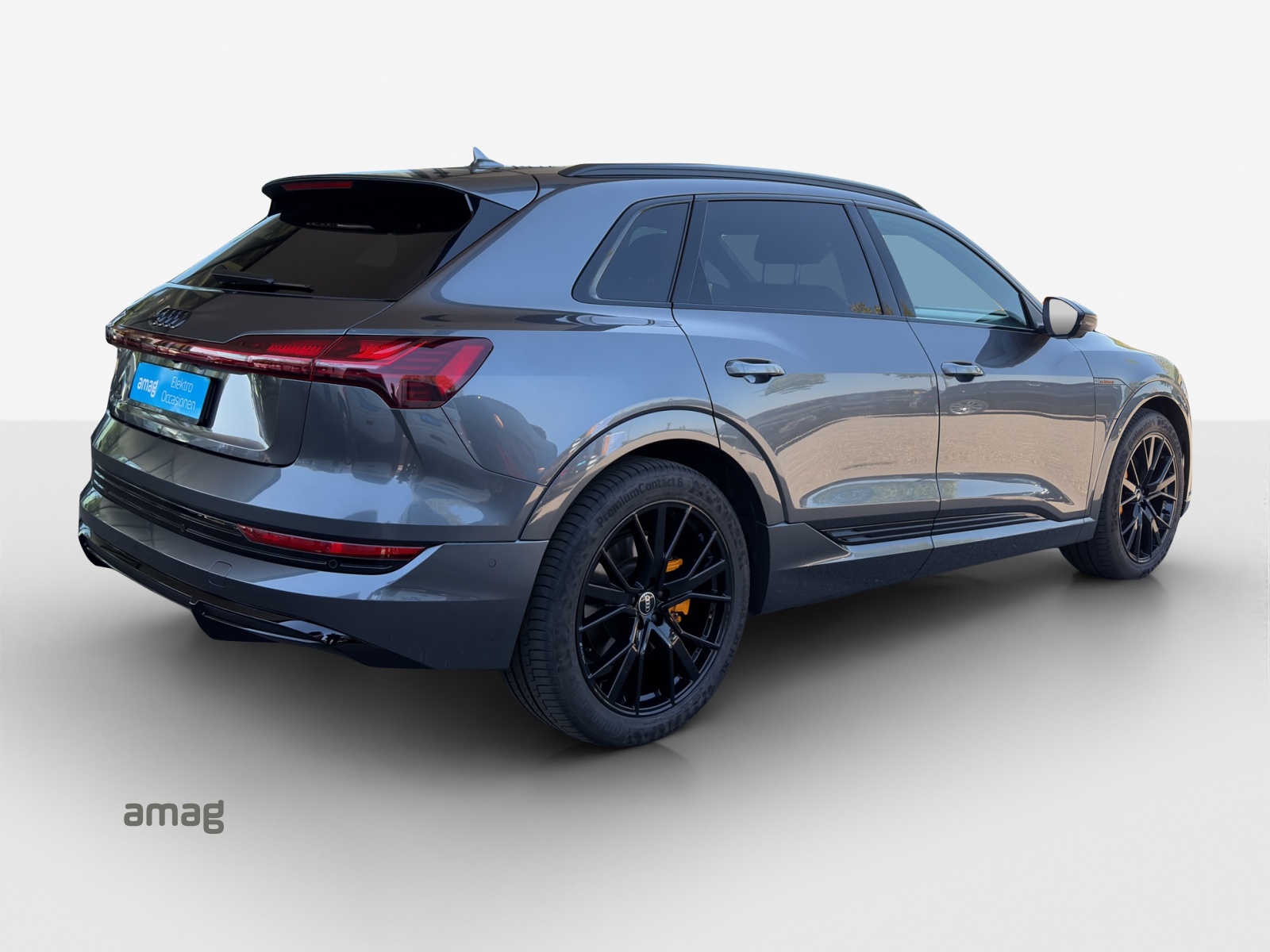 AUDI e-tron 55 S Line Black Edition quattro-image-5