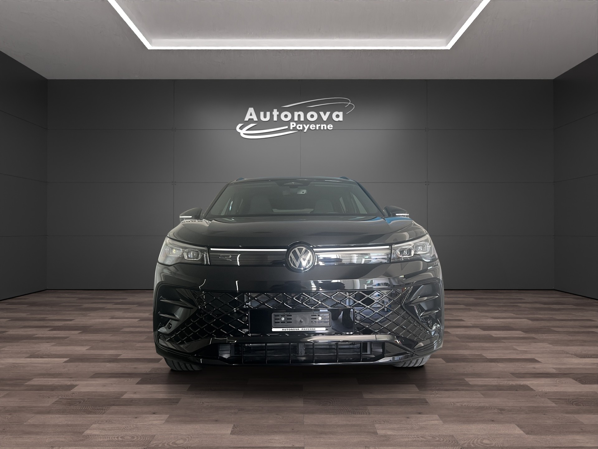 VW Tiguan 1.5 TSI evo2 eHybrid R-Line DSG-image-1