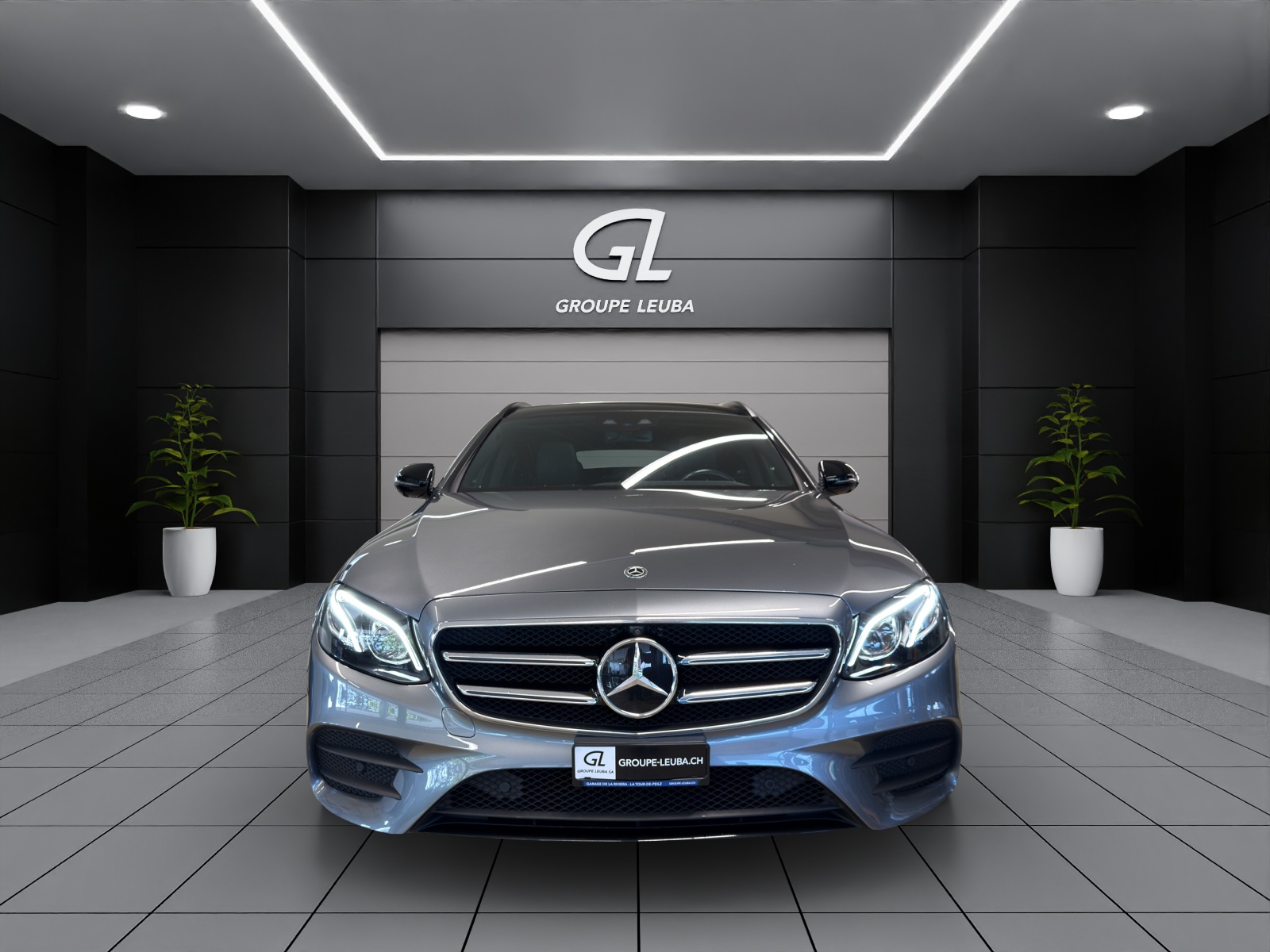 MERCEDES-BENZ E 220 d Swiss Star AMG 4M-image-1