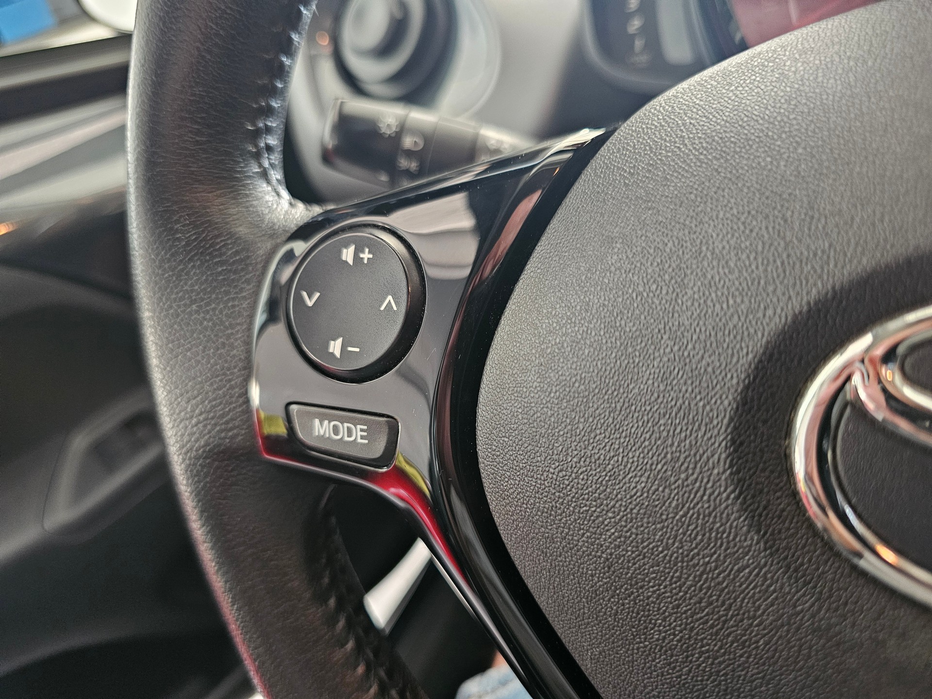 TOYOTA Aygo 1.0 VVT-i Trend-image-12