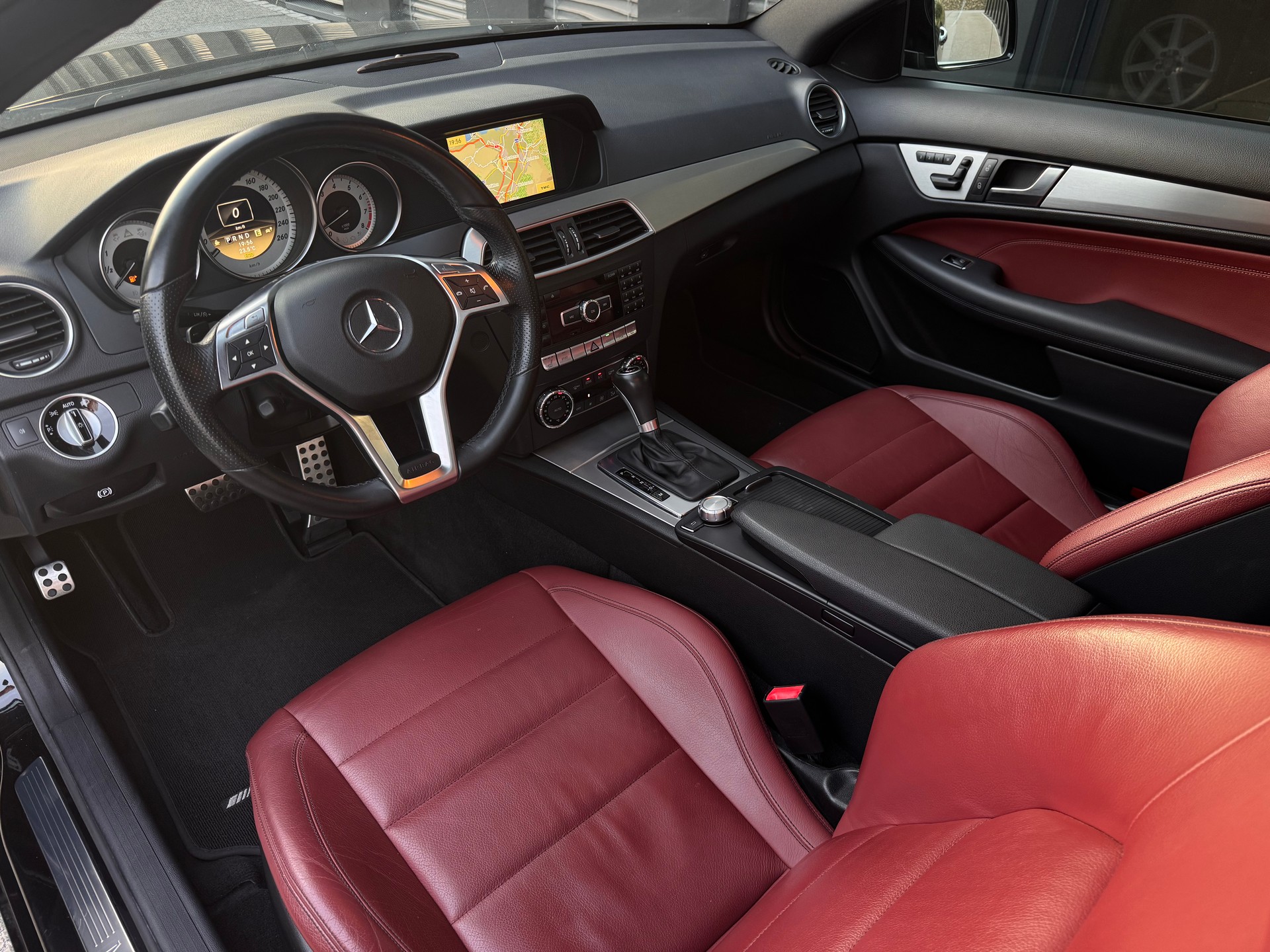 MERCEDES-BENZ C 350 Coupé 7G-Tronic-image-12