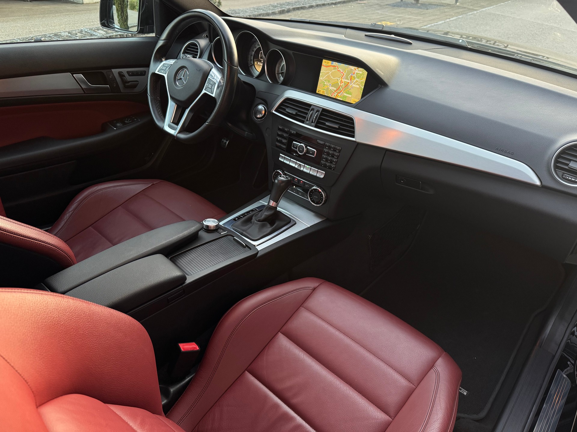 MERCEDES-BENZ C 350 Coupé 7G-Tronic-image-13