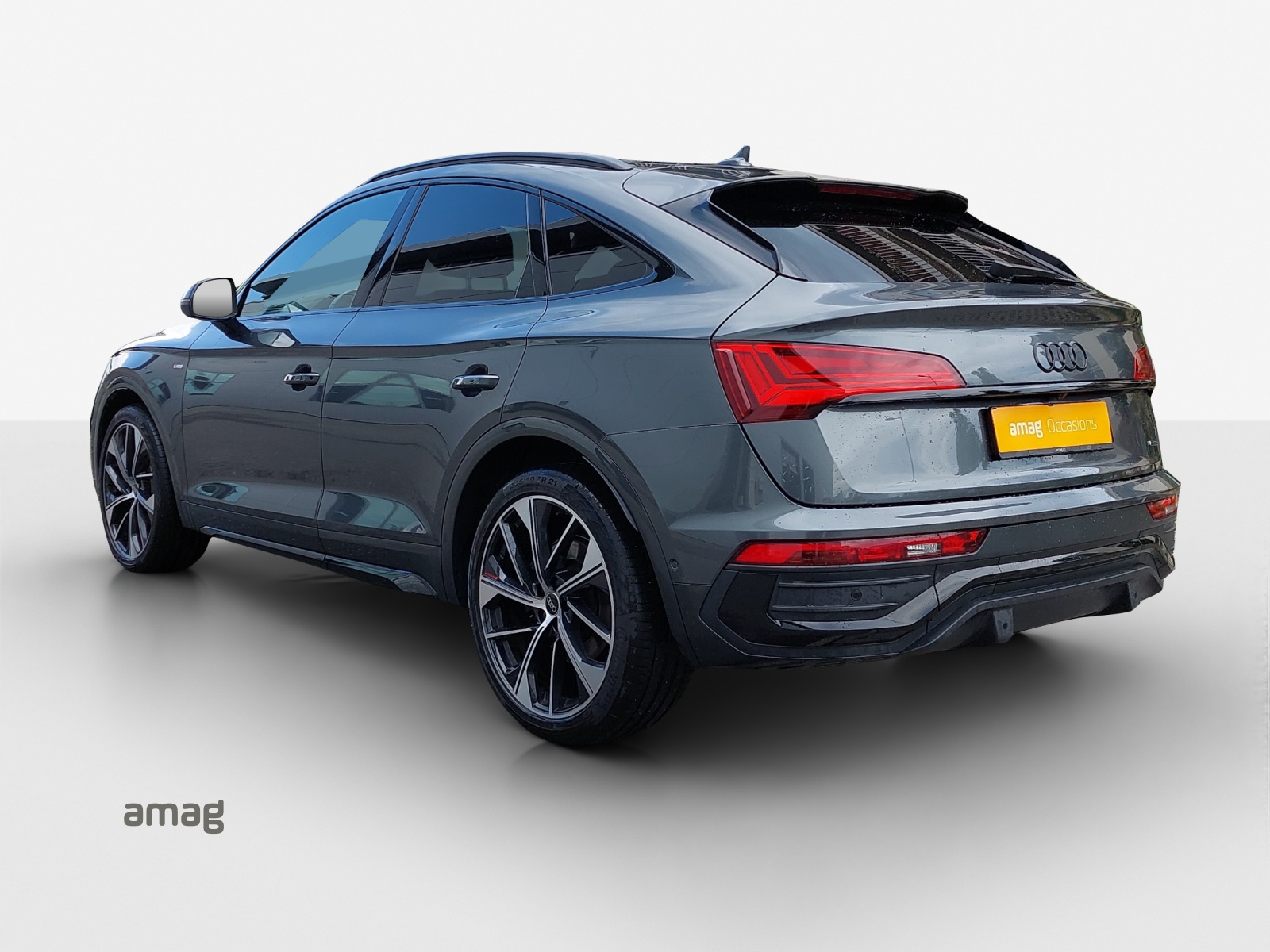 AUDI Q5 Sportback 45 TFSI S line quattro S-tronic-image-2