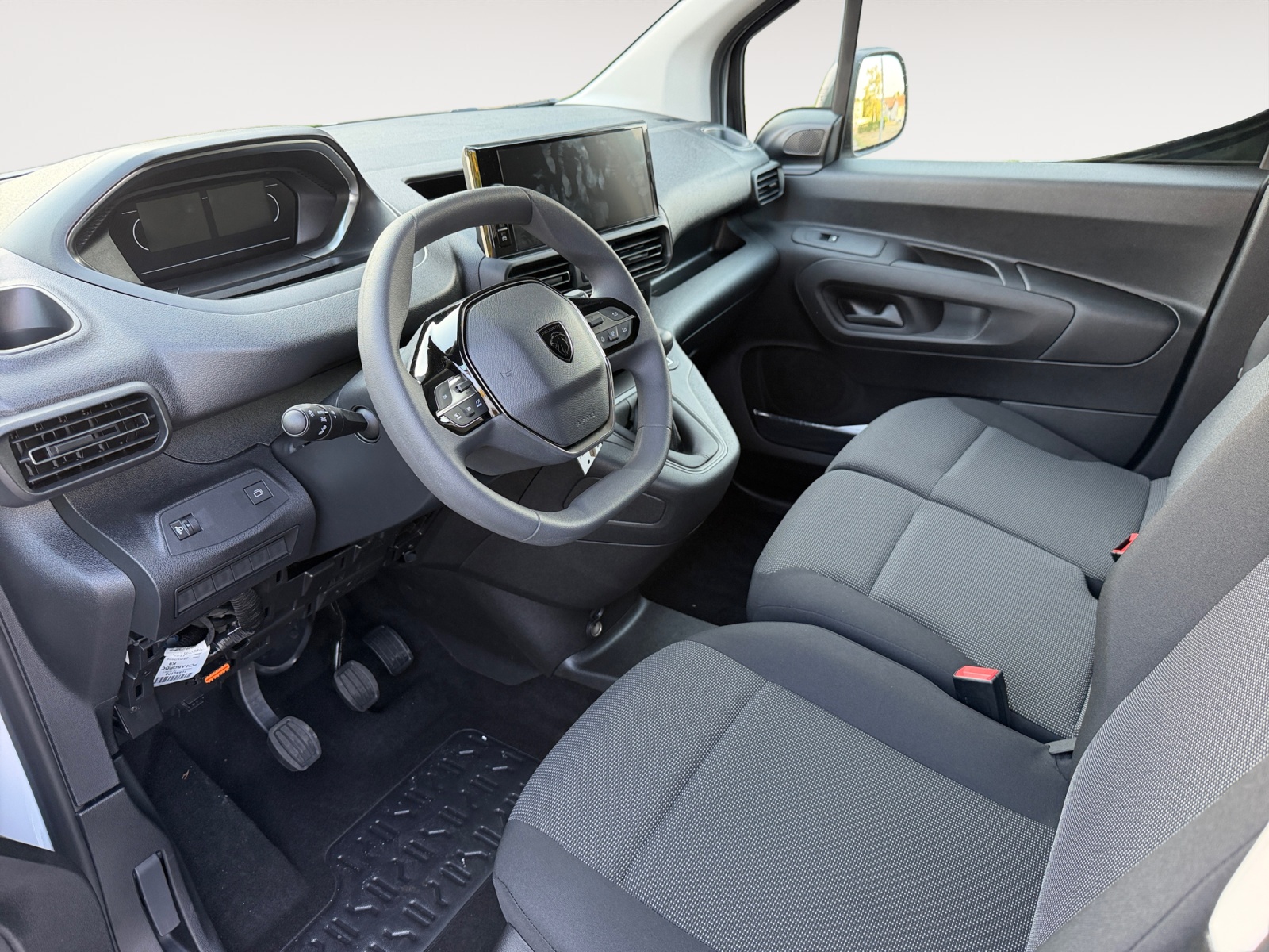 PEUGEOT Partner 1.2 Pure Tech 110 Standard 650kg, * Aktionsmodell * 10 Zoll Touchscreen mit CarPlay Kabellos * Kamera * Durchladeluke *-image-6