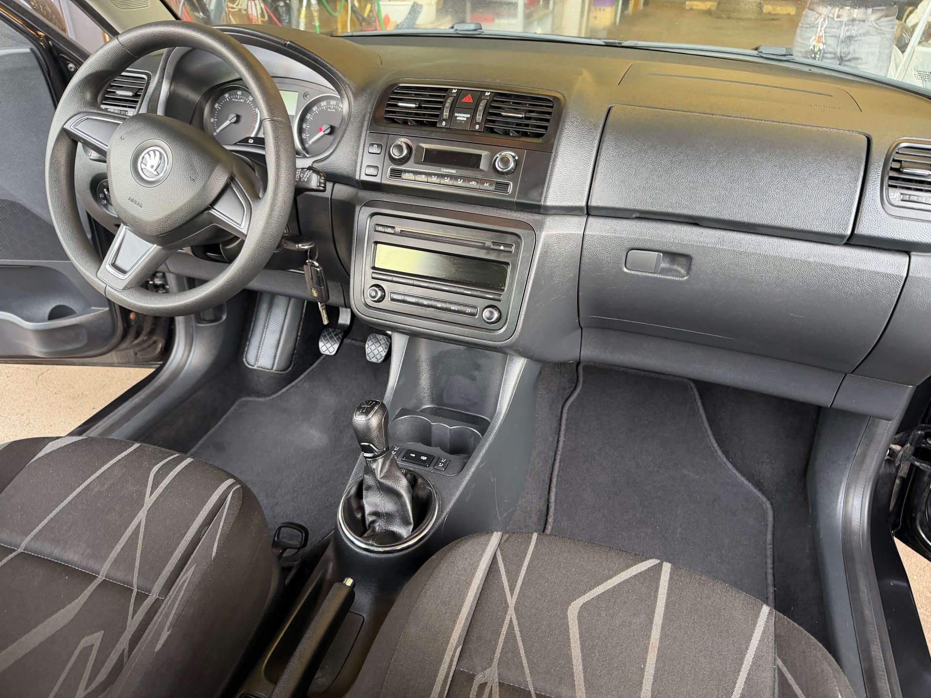 SKODA Fabia 1.2 TSI Ambition Plus-image-10