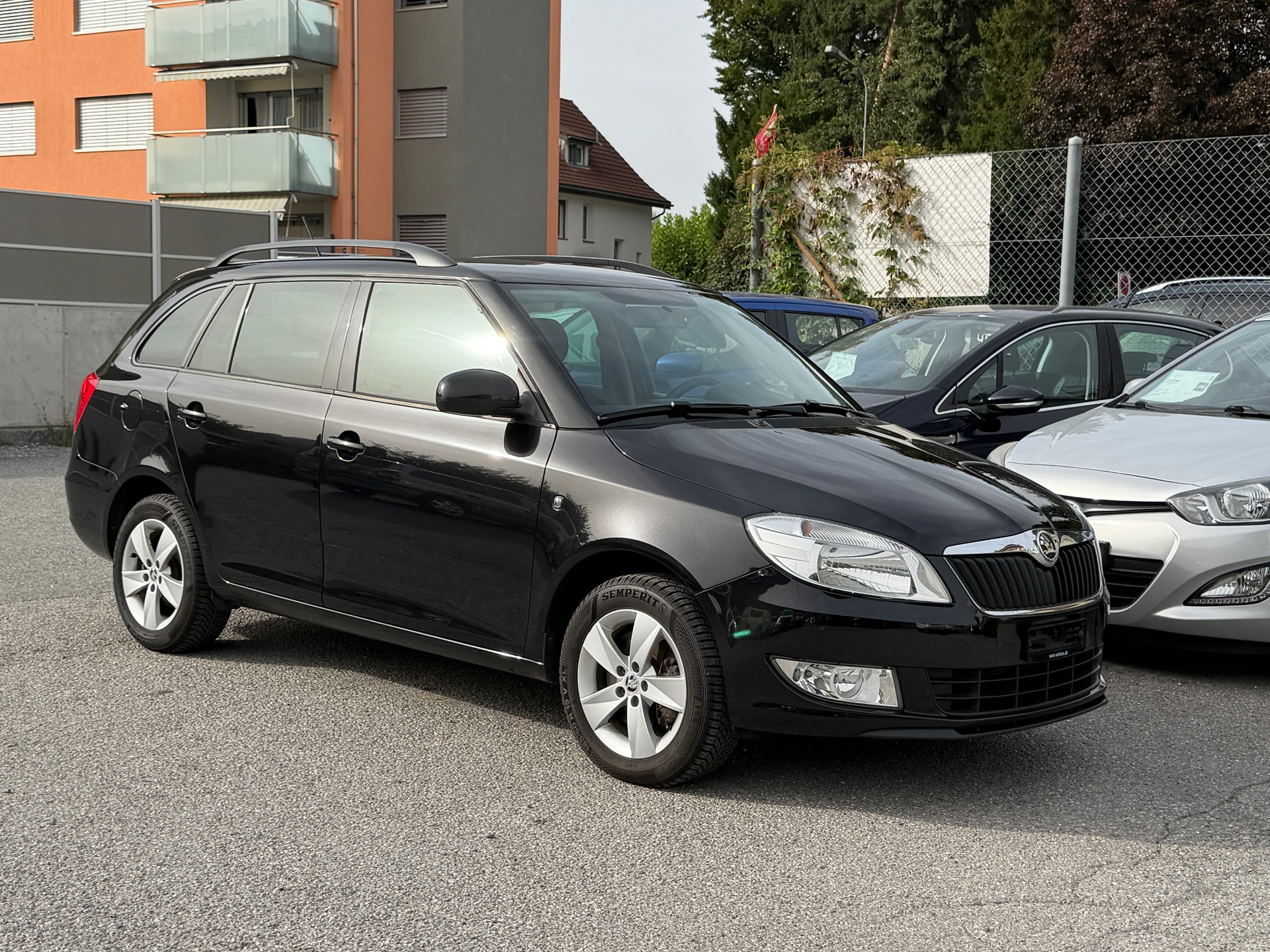 SKODA Fabia 1.2 TSI Ambition Plus-image-1