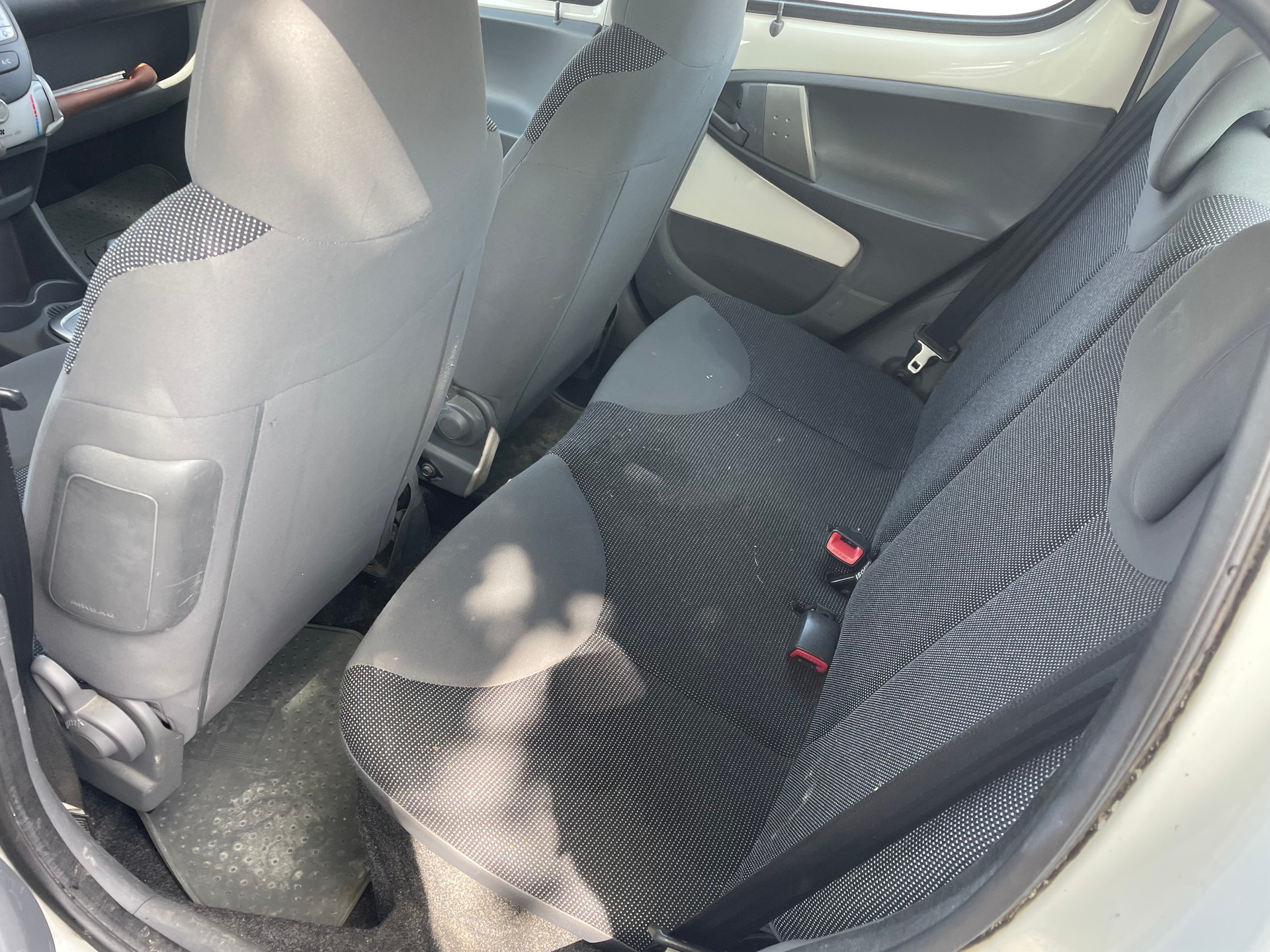 PEUGEOT 107 1.0 City Move 2-Tronic-image-15