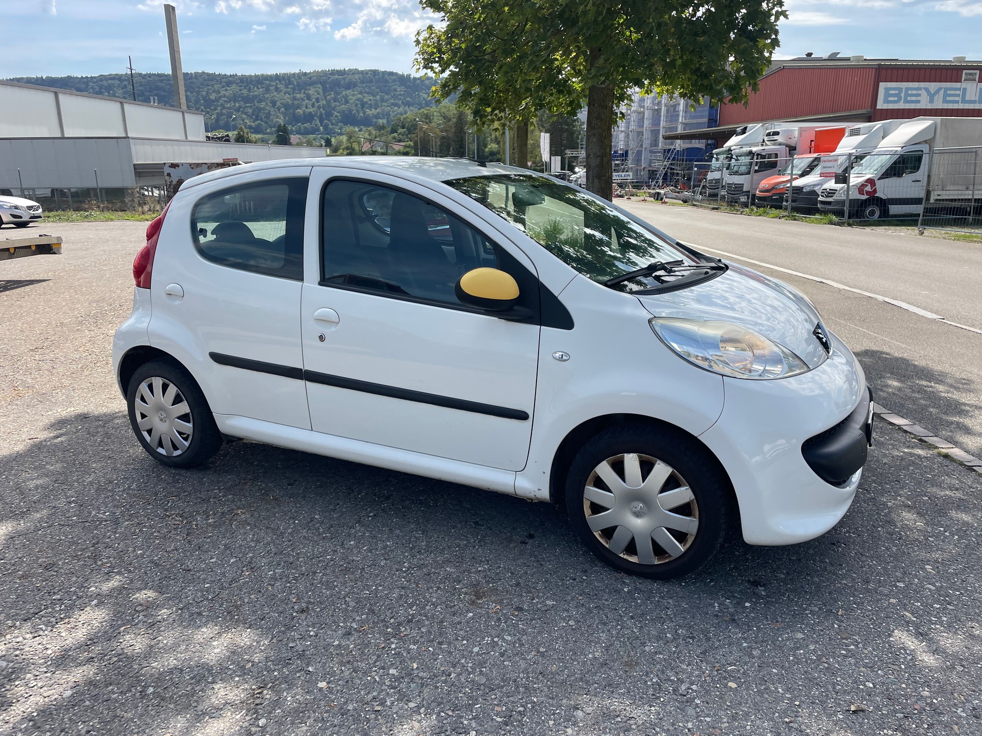 PEUGEOT 107 1.0 City Move 2-Tronic-image-5