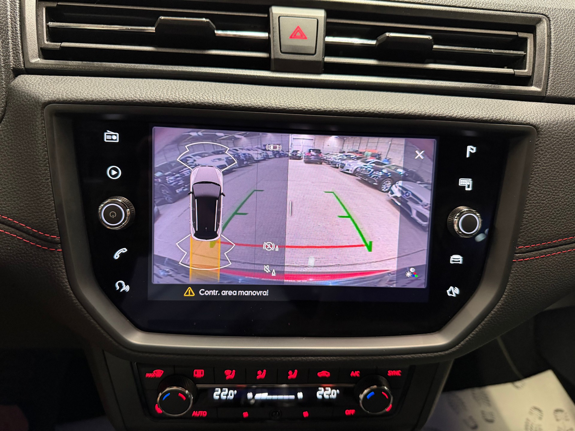 SEAT Arona 1.5 Eco TSI FR DSG-image-17
