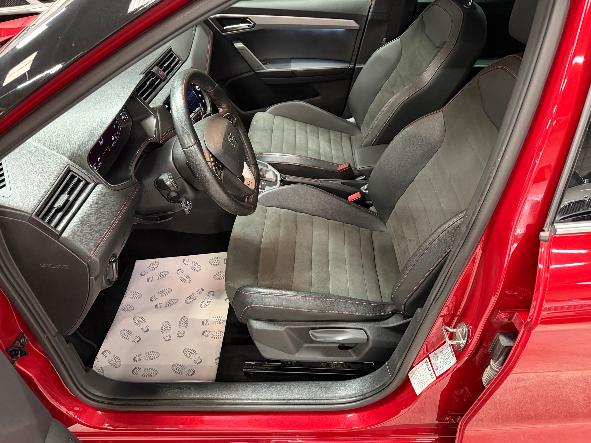 SEAT Arona 1.5 Eco TSI FR DSG-image-11