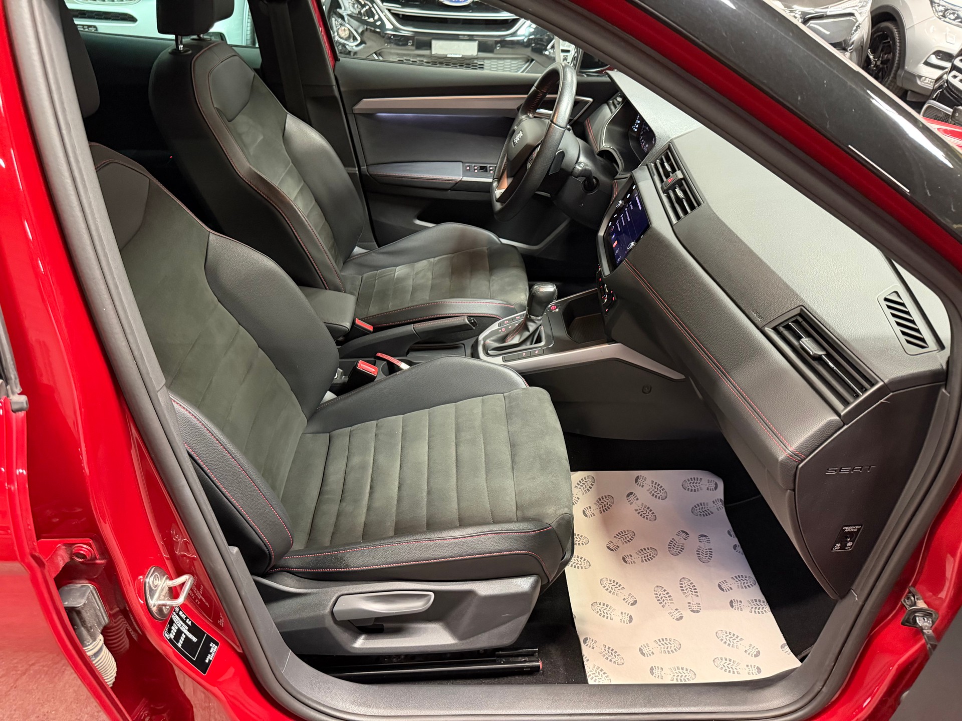 SEAT Arona 1.5 Eco TSI FR DSG-image-16