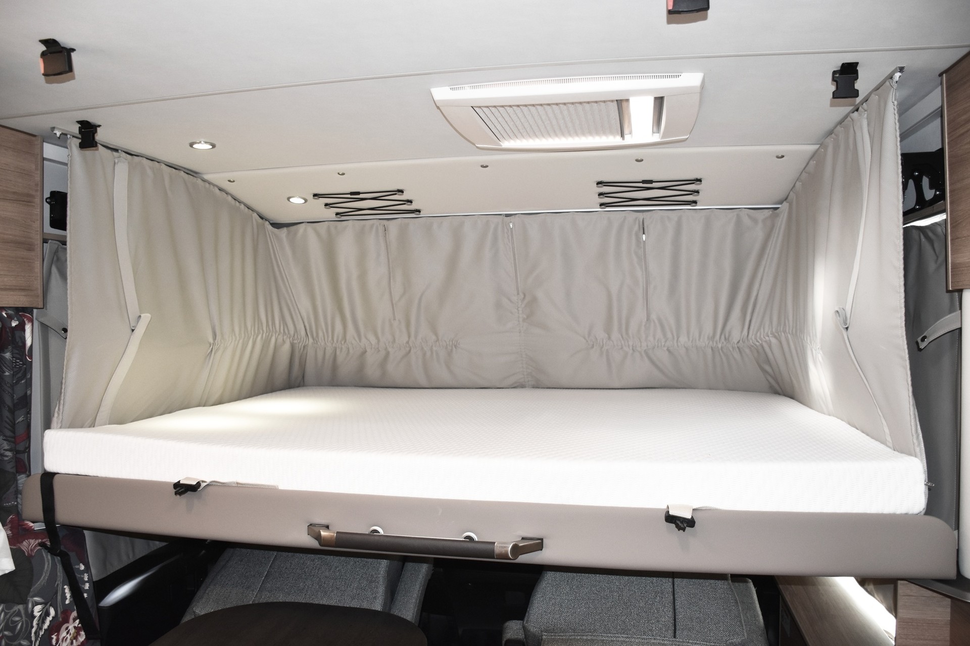 WEINSBERG CARACORE 650 MEG 2,3 DIESEL 9G-AUTOMAT FIAT DUCATO MJ 160-image-7