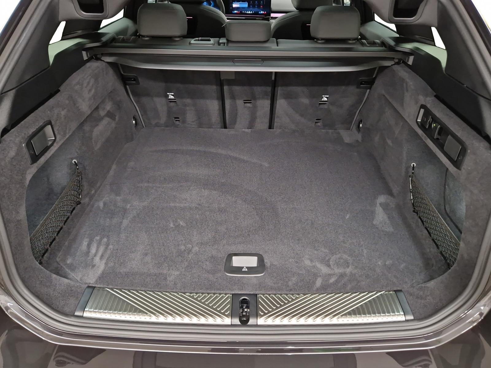 BMW 540d xDrive Touring M Sport Pro-image-19