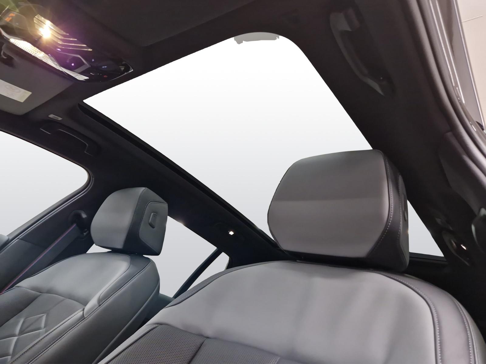 BMW 540d xDrive Touring M Sport Pro-image-18