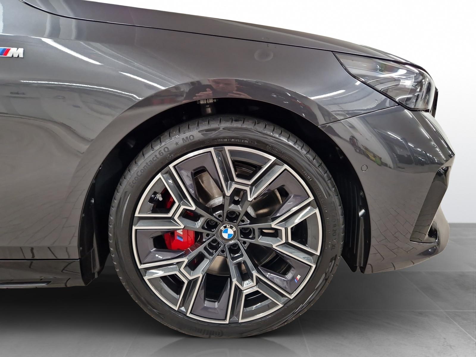 BMW 540d xDrive Touring M Sport Pro-image-5