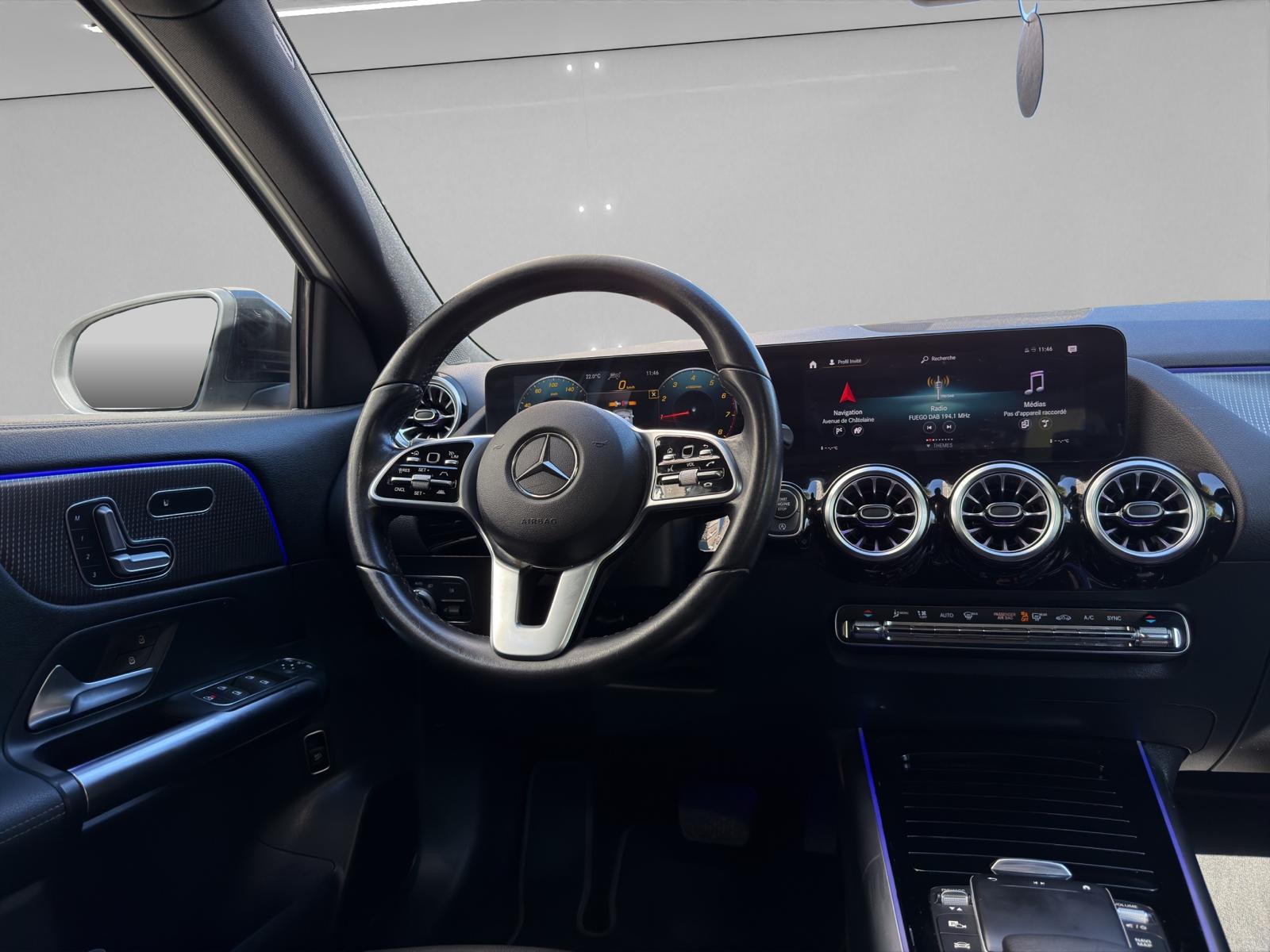 MERCEDES-BENZ GLA 250 4Matic Style 8G-DCT-image-6