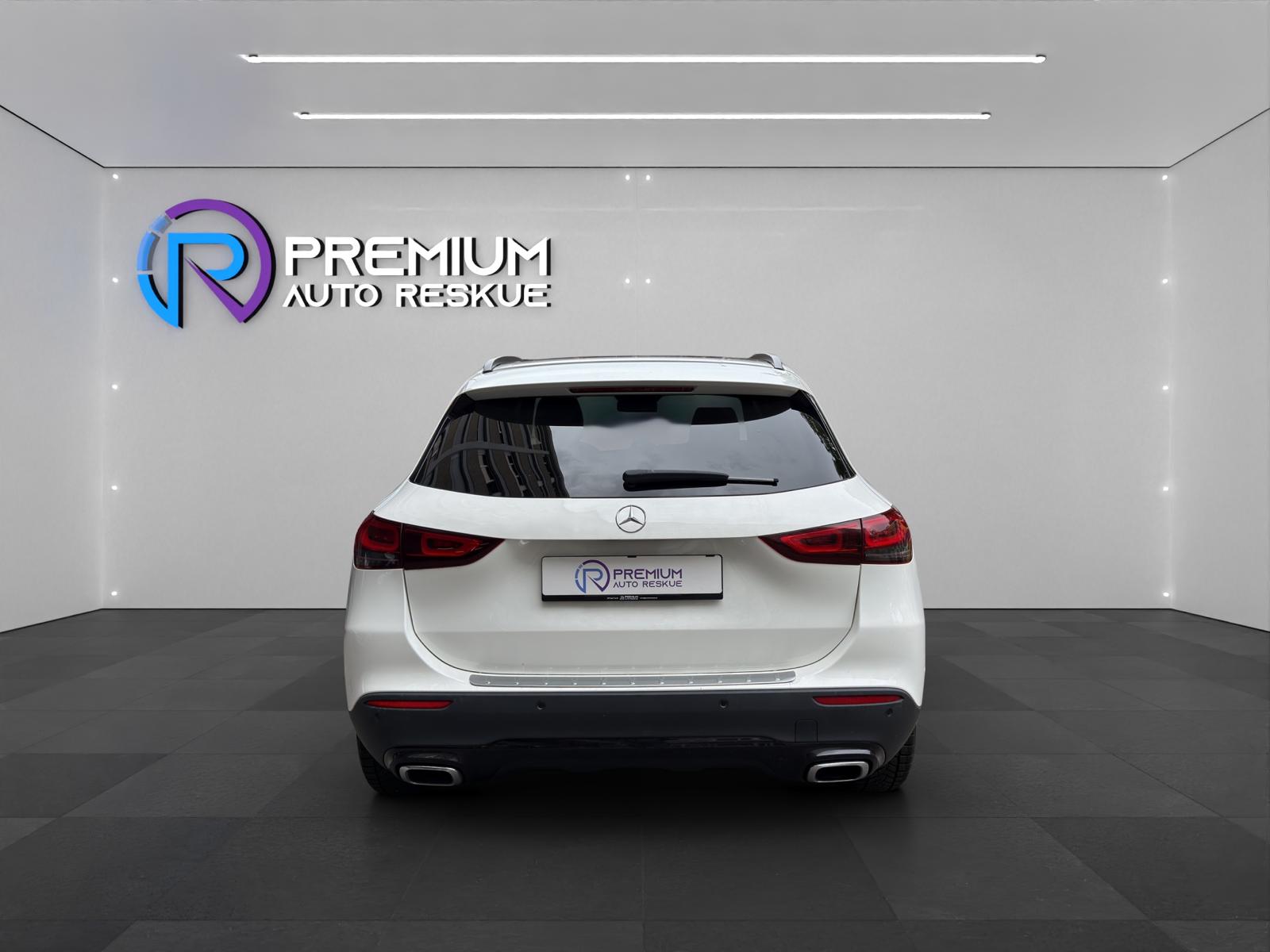 MERCEDES-BENZ GLA 250 4Matic Style 8G-DCT-image-4