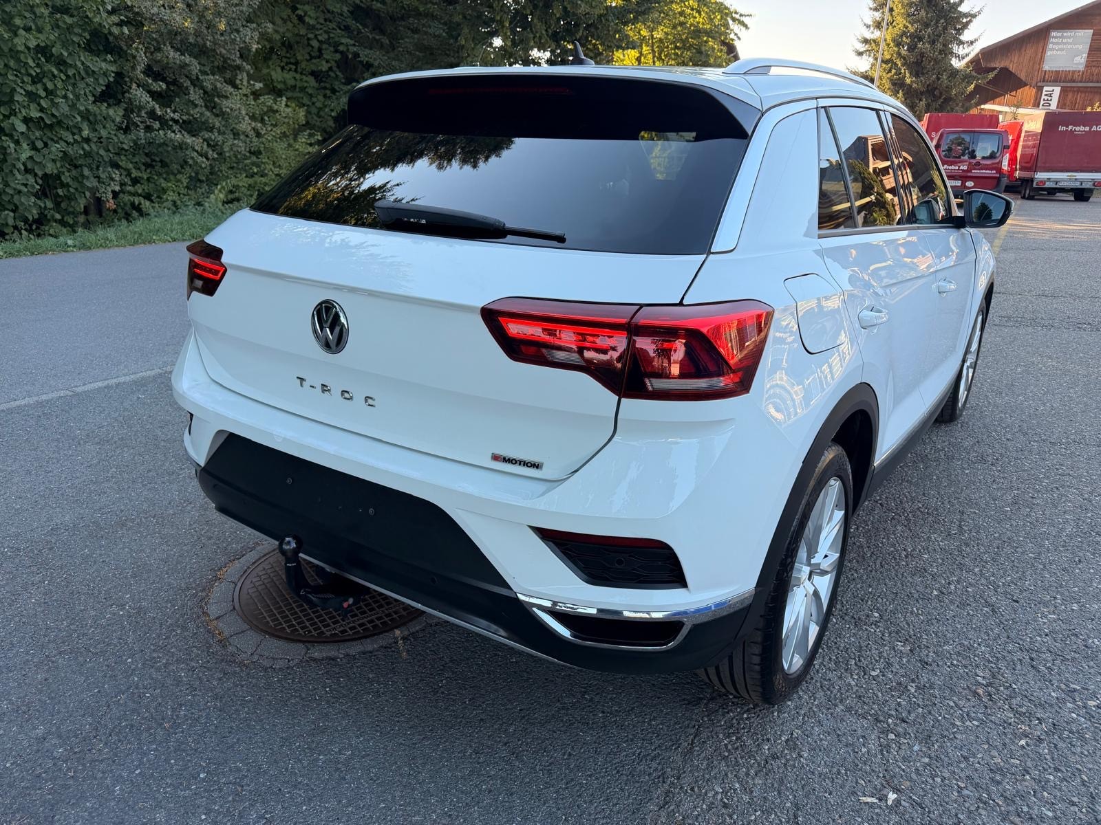 VW T-Roc 2.0 TDI SCR Advance DSG 4Motion-image-2