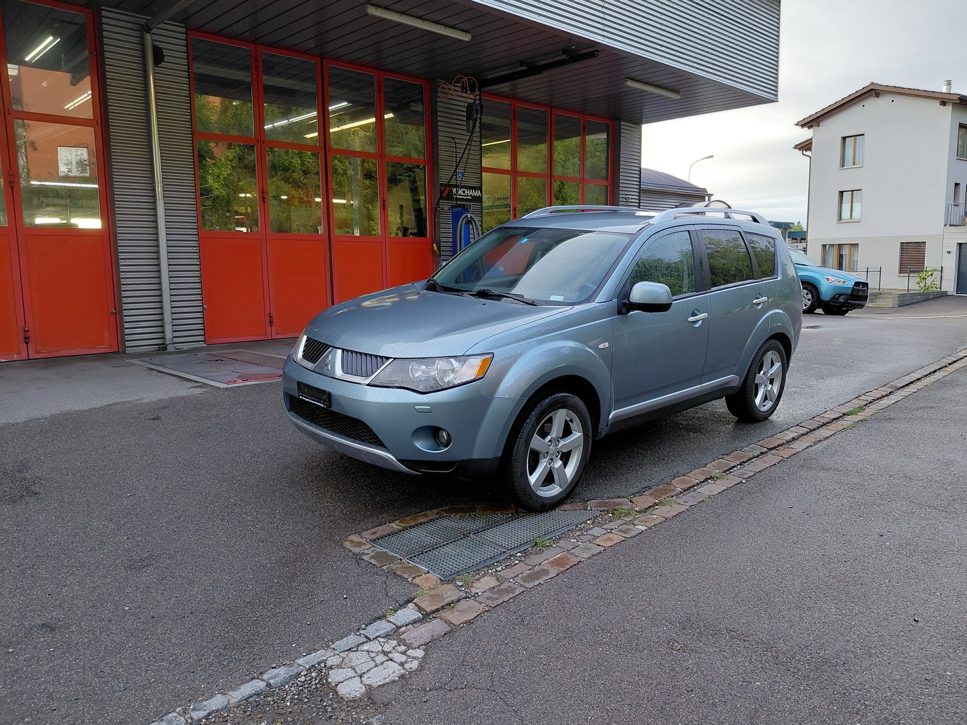 MITSUBISHI Outlander 2.4 Invite 4WD-image-1