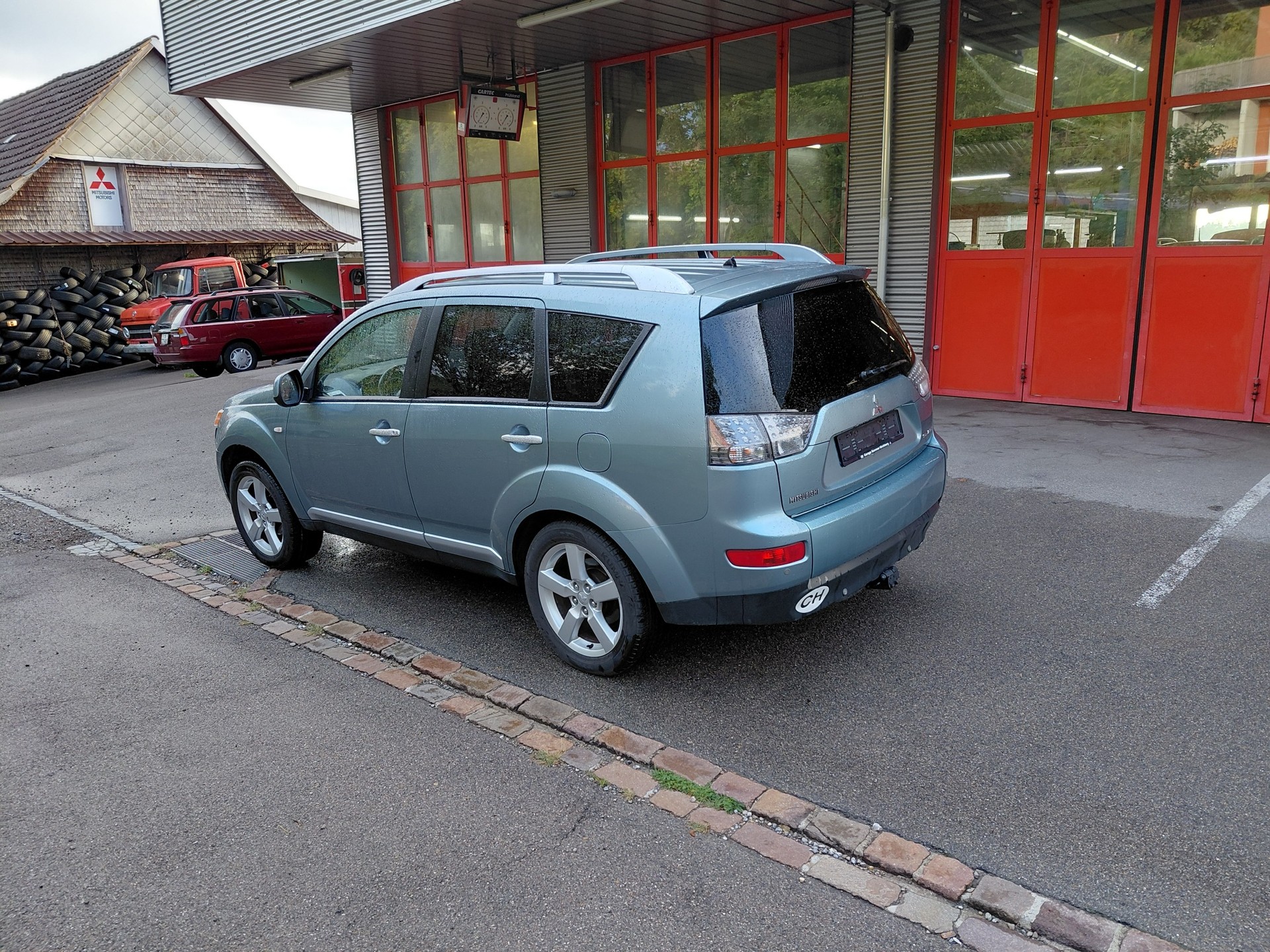 MITSUBISHI Outlander 2.4 Invite 4WD-image-2