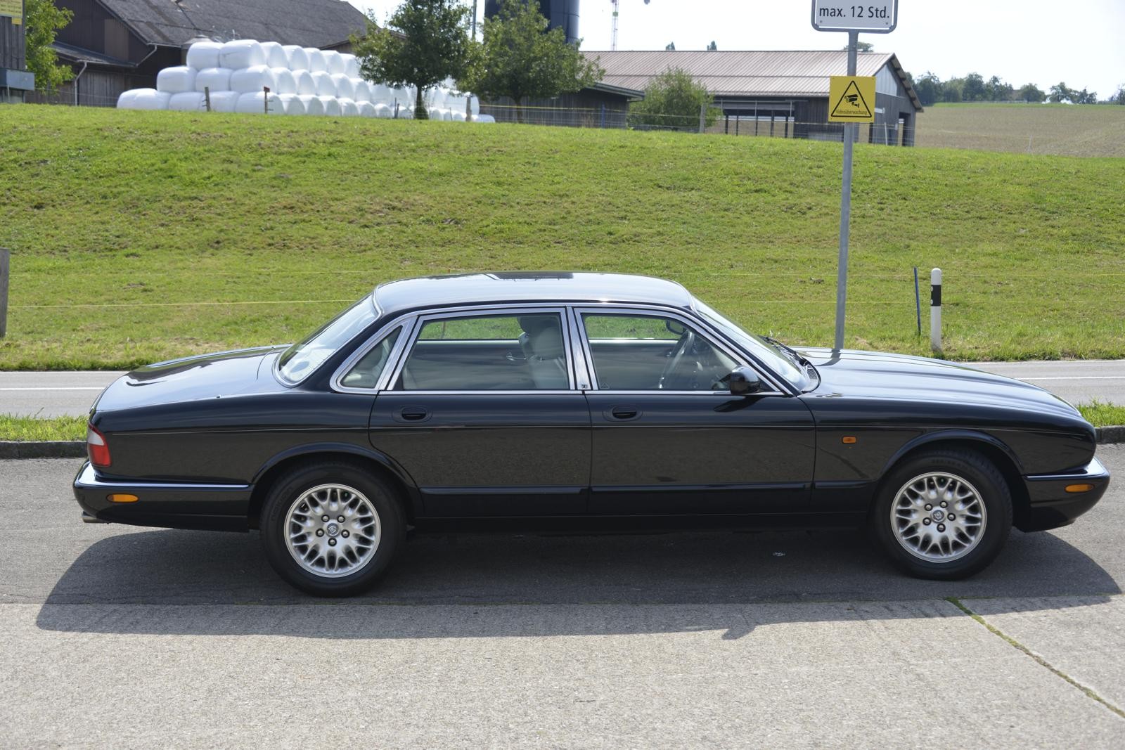JAGUAR 3.2 Executive-image-1