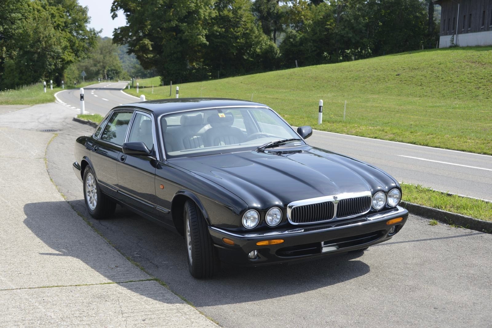 JAGUAR 3.2 Executive-image-2