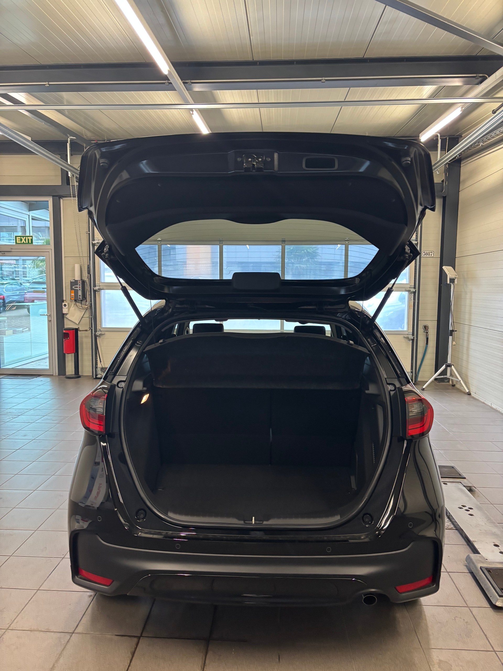 HONDA Jazz 1.5i-MMD Advance E-CVT-image-14